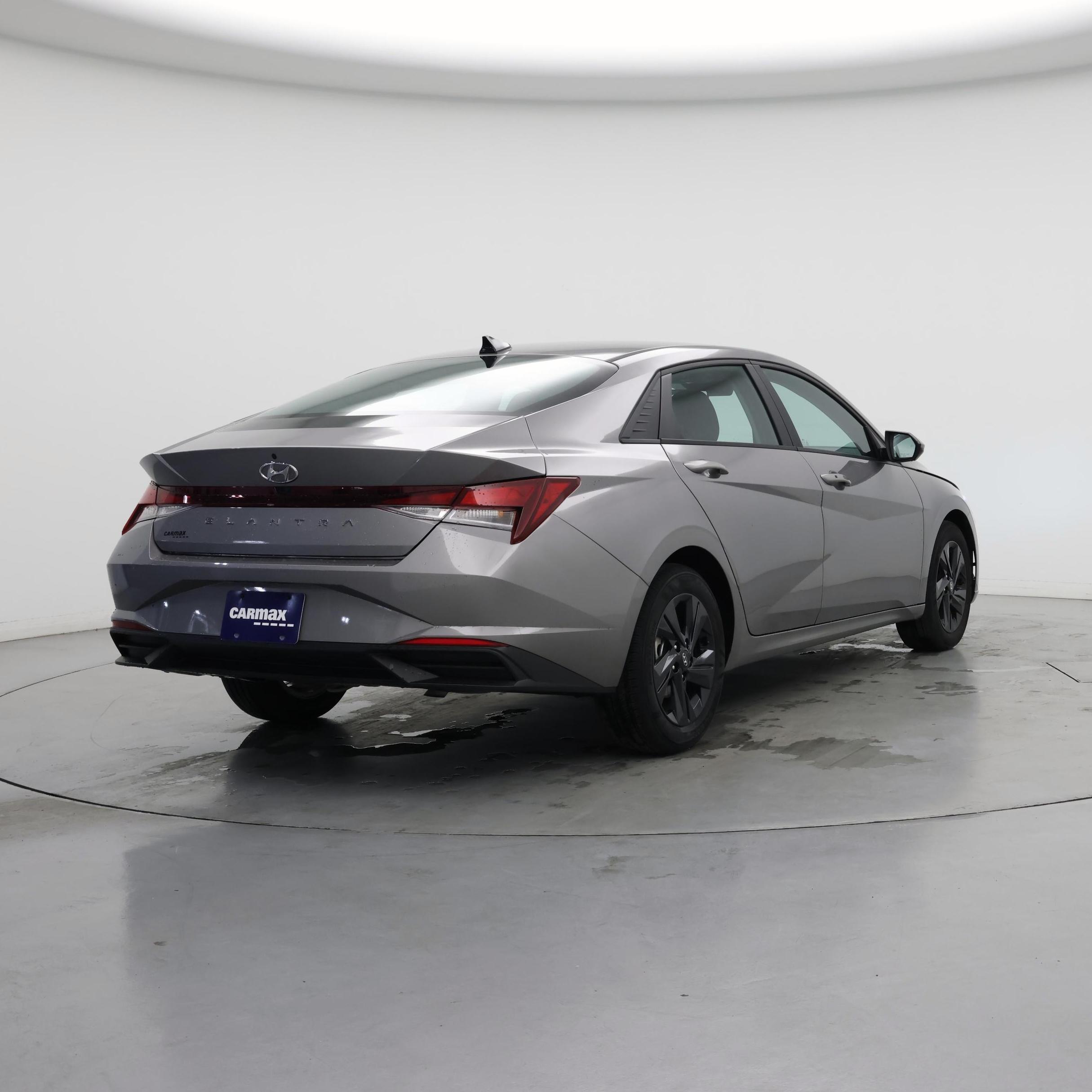 Thumbnail: 2023 Hyundai Elantra - 8