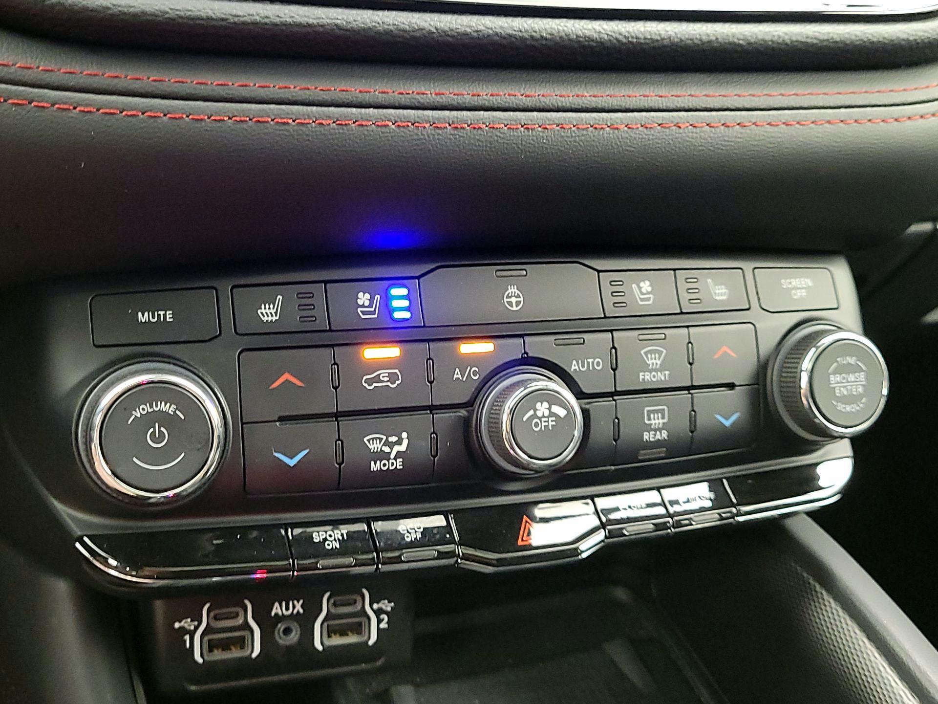 Thumbnail: 2024 Dodge Durango - 17