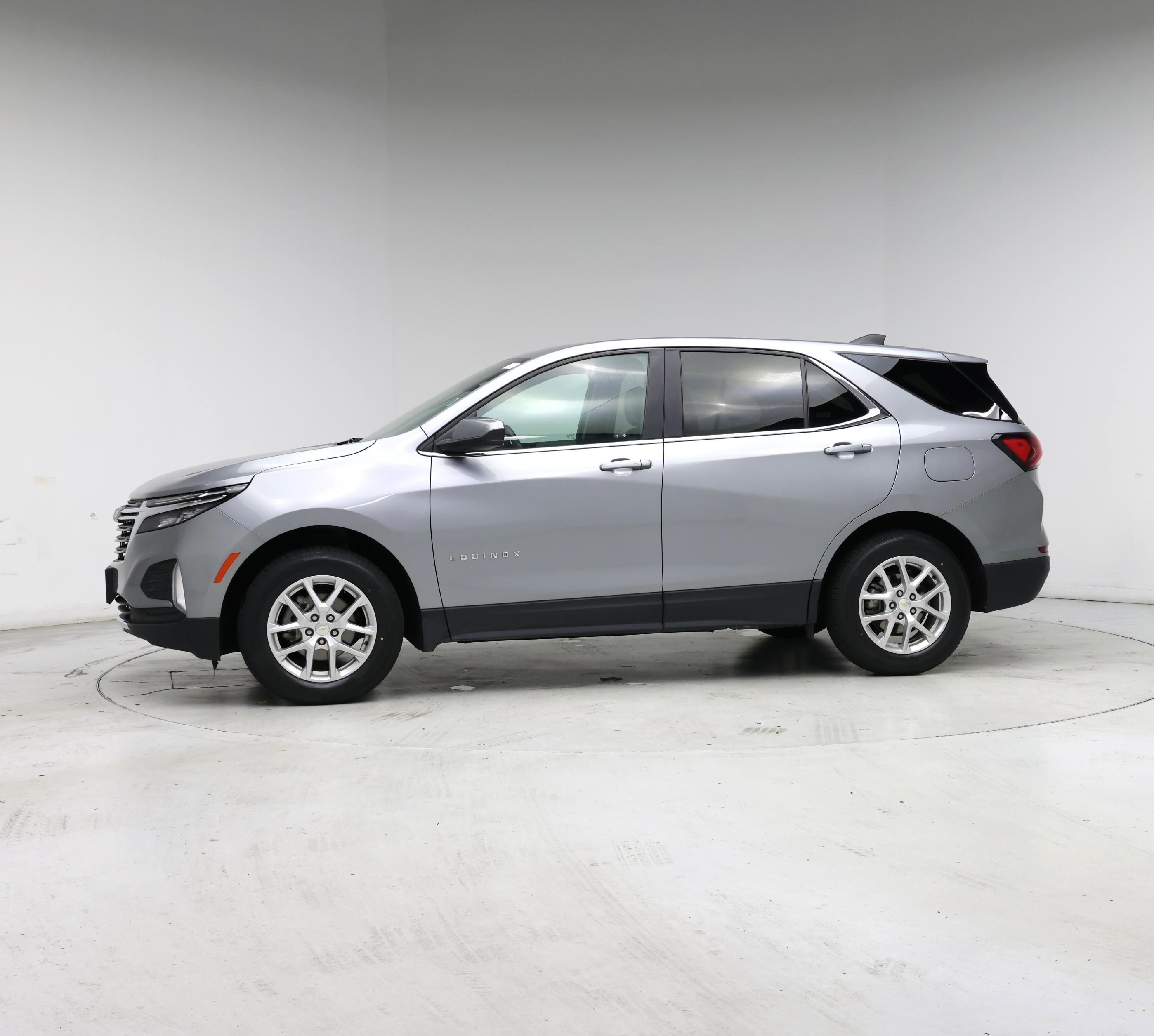 Thumbnail: 2024 Chevrolet Equinox - 3