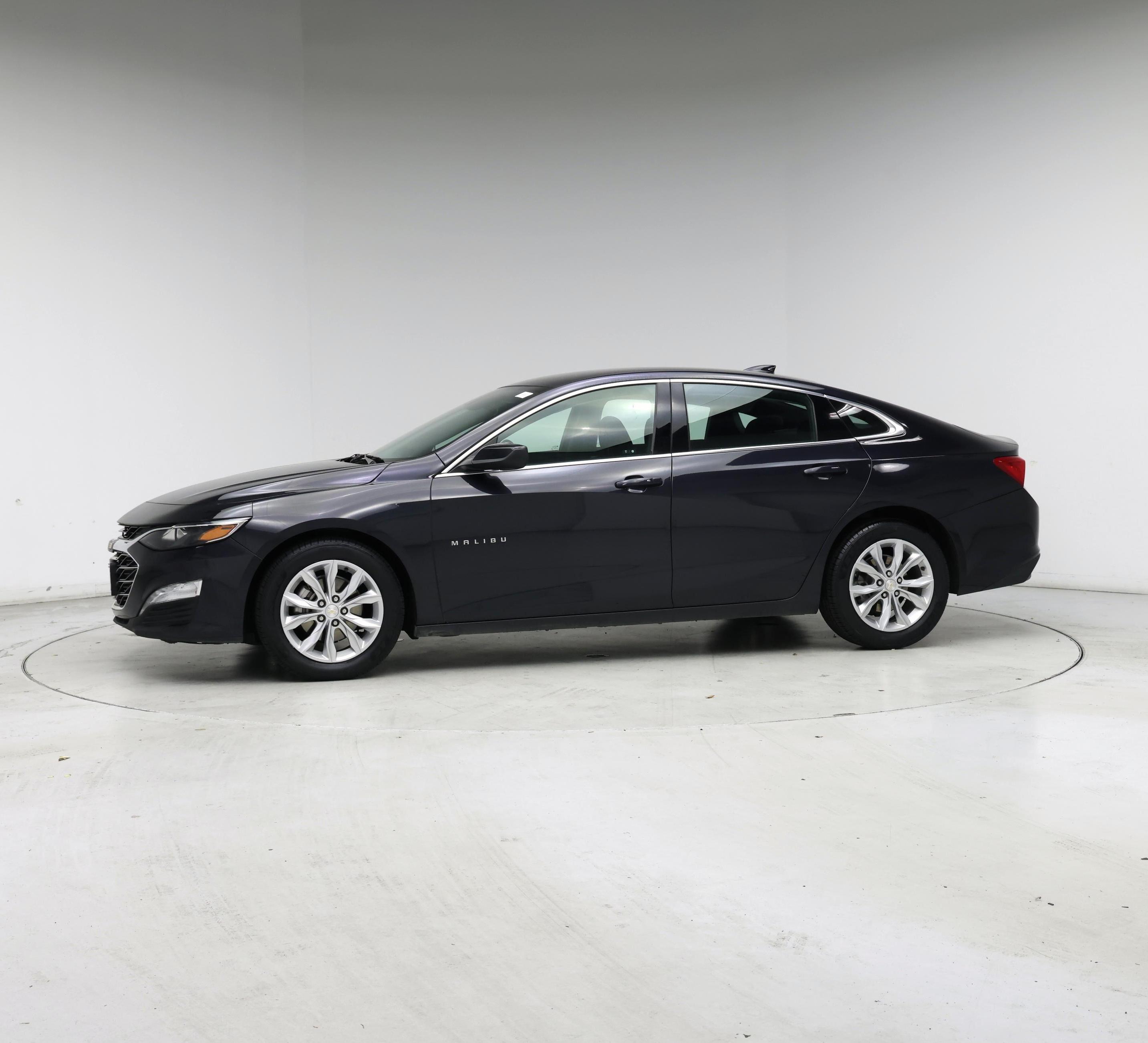 Thumbnail: 2023 Chevrolet Malibu - 3