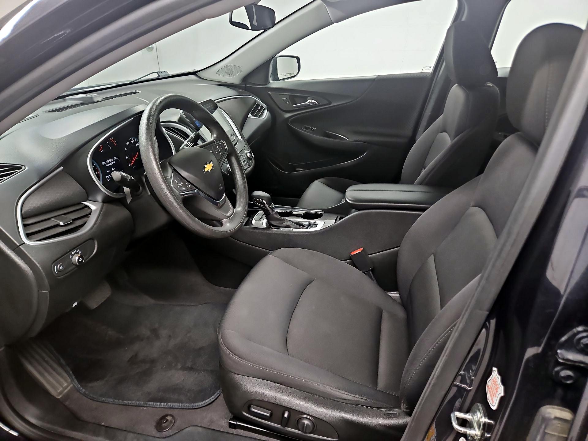 Thumbnail: 2023 Chevrolet Malibu - 11