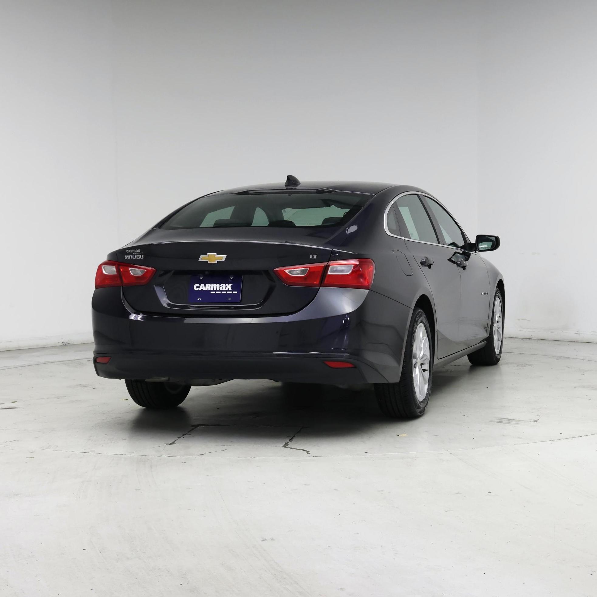 Thumbnail: 2023 Chevrolet Malibu - 8