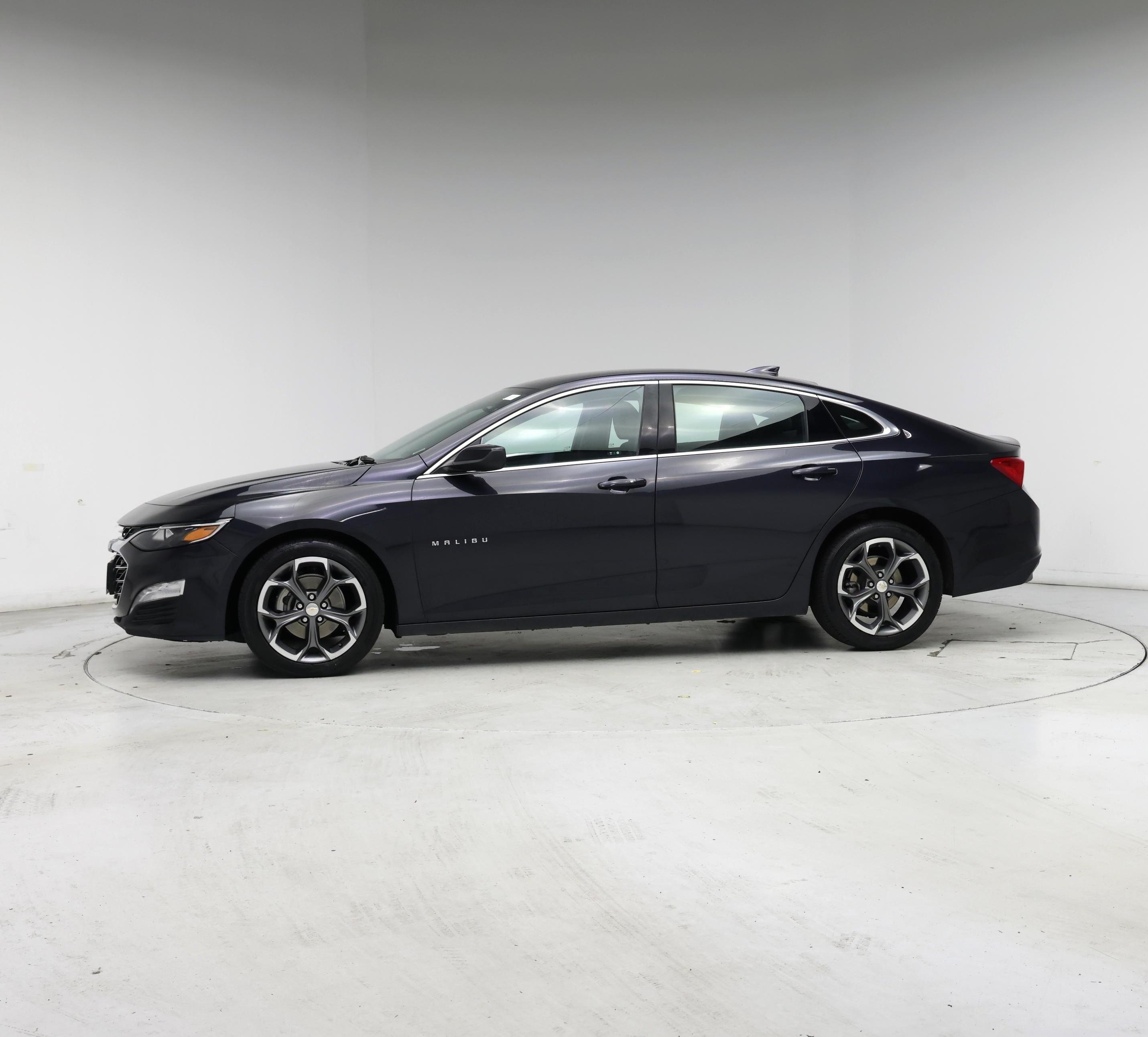 Thumbnail: 2023 Chevrolet Malibu - 3