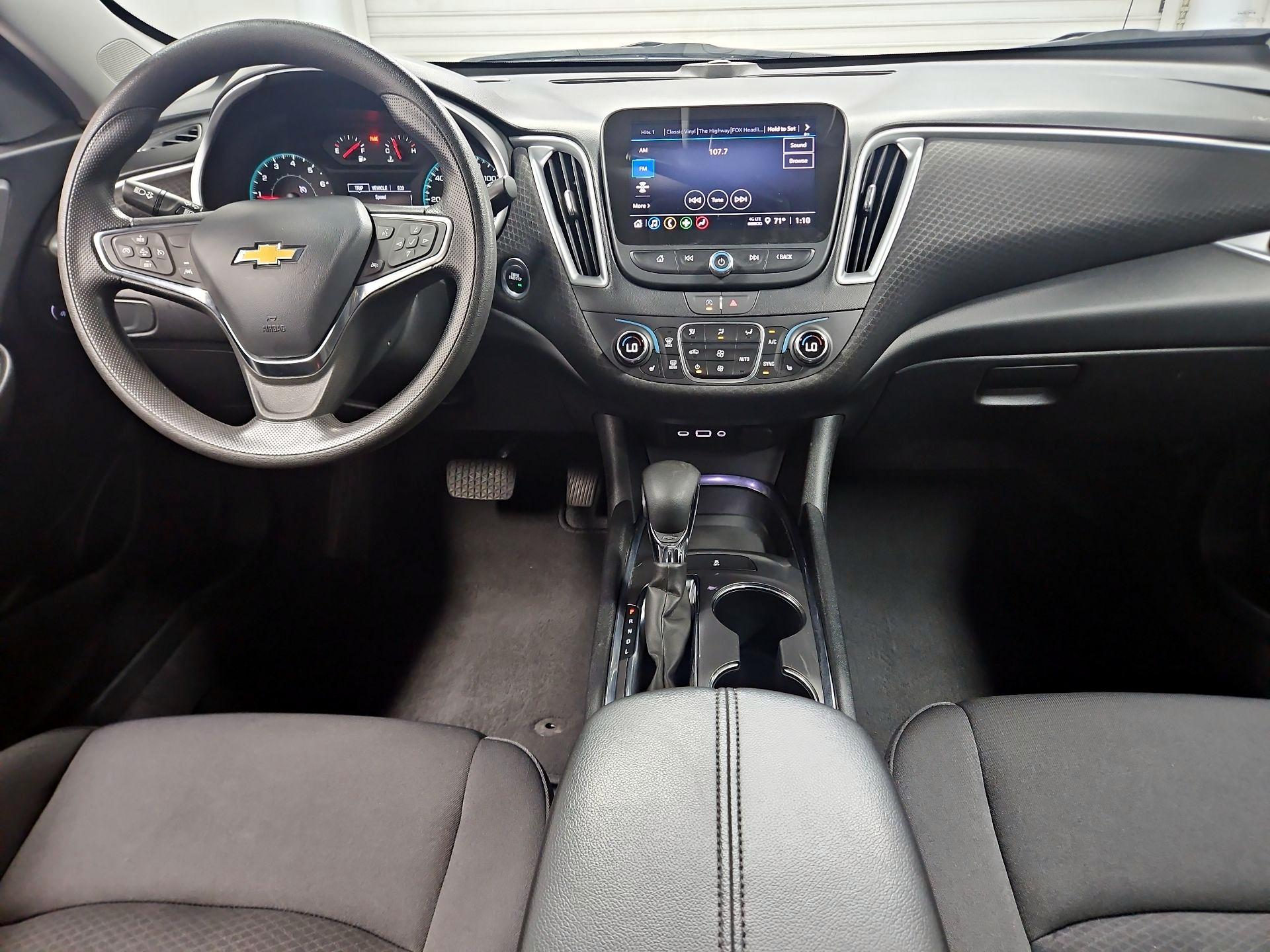 Thumbnail: 2023 Chevrolet Malibu - 9