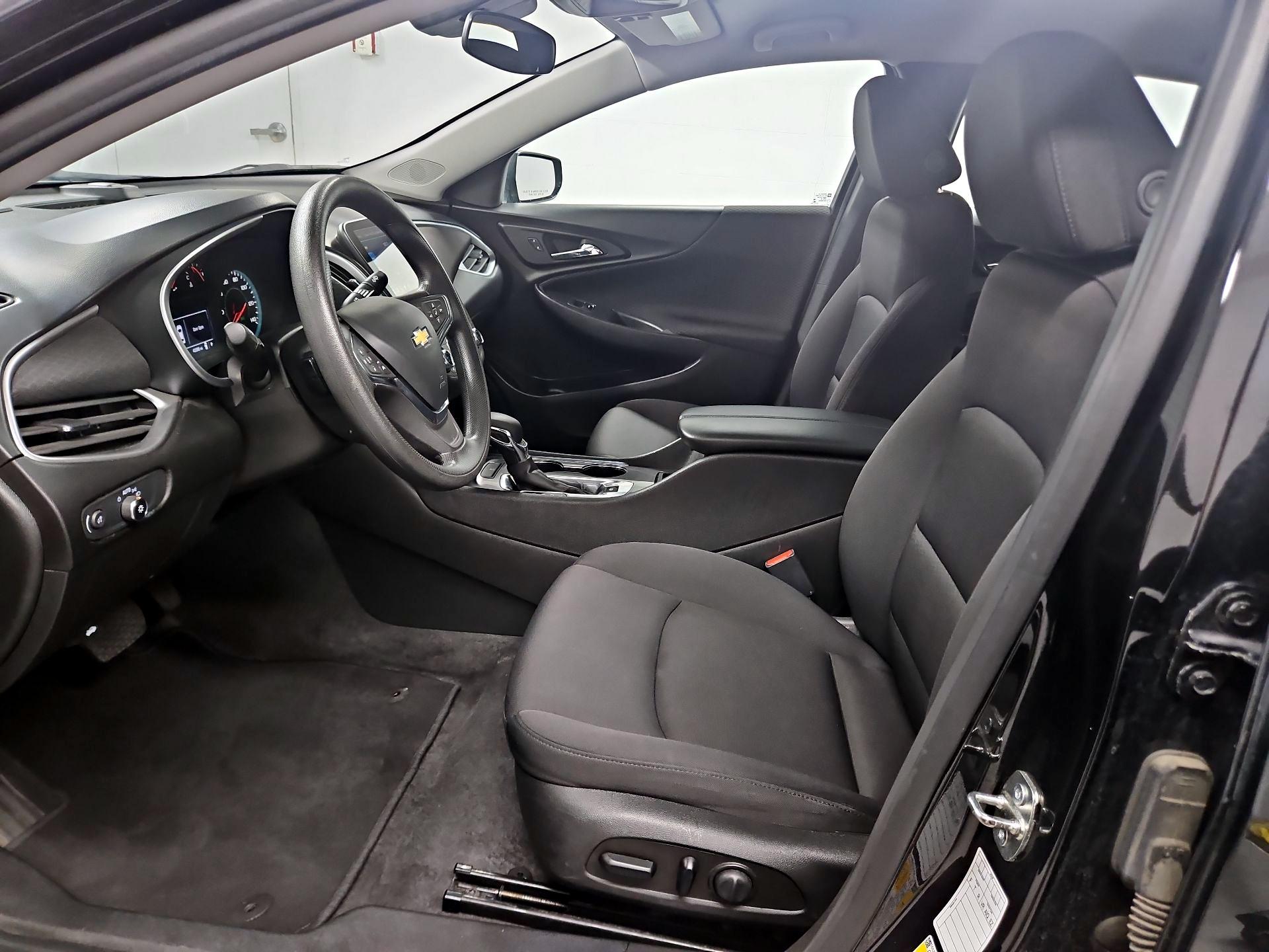 Thumbnail: 2023 Chevrolet Malibu - 11