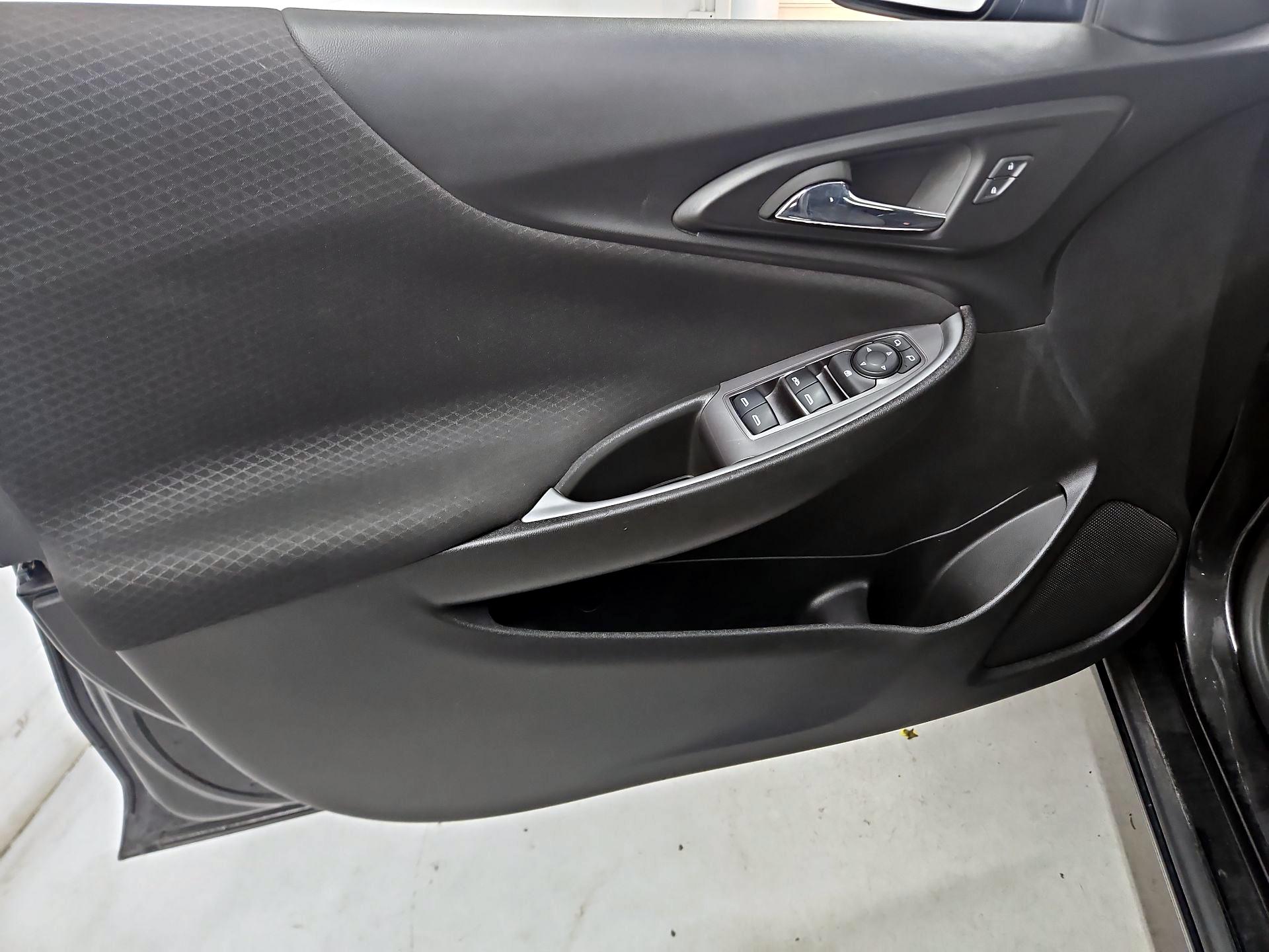 Thumbnail: 2023 Chevrolet Malibu - 12