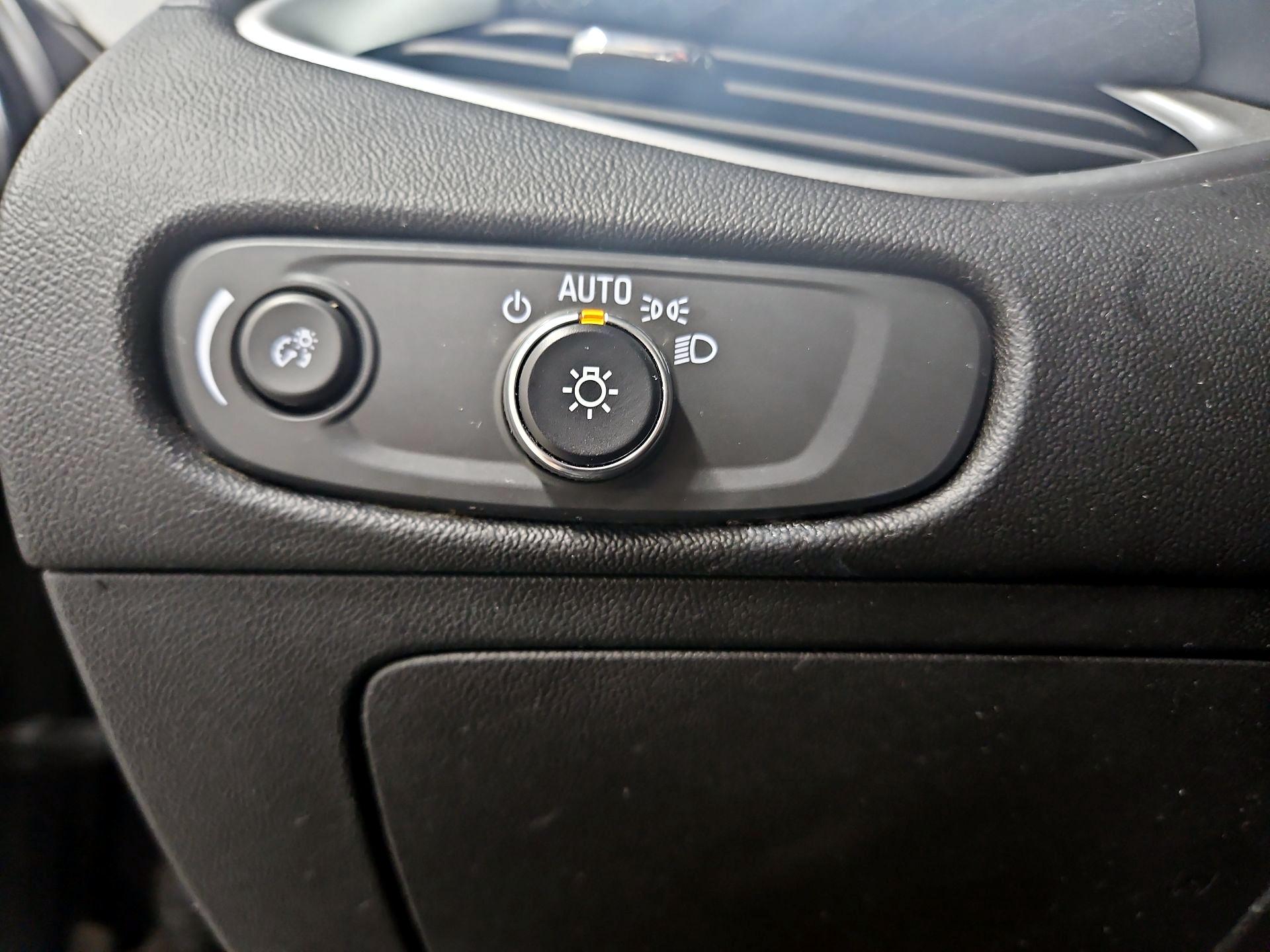 Thumbnail: 2023 Chevrolet Malibu - 13