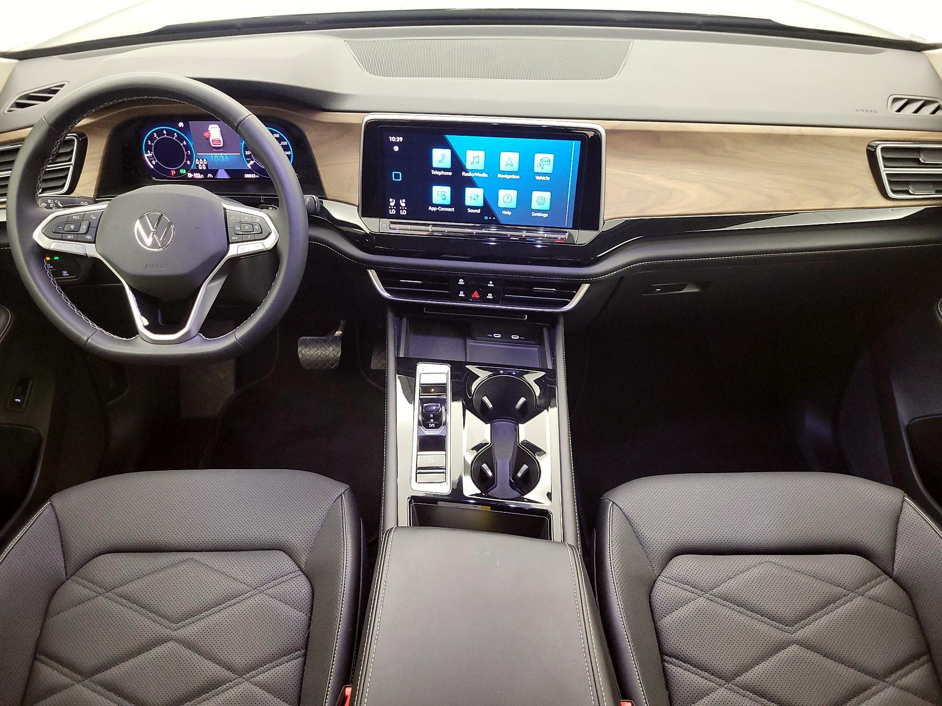 Thumbnail: 2024 Volkswagen Atlas - 9