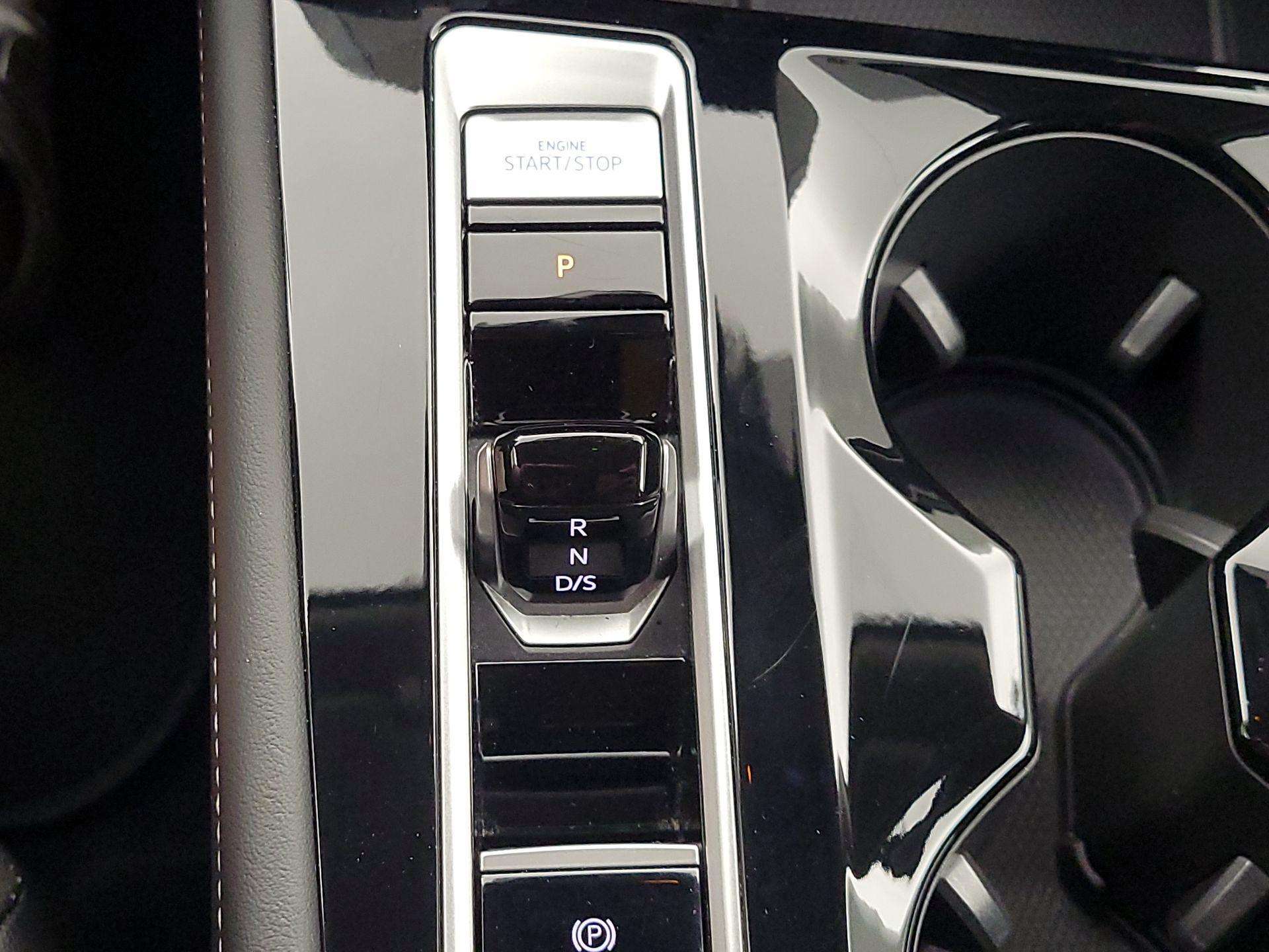 Thumbnail: 2024 Volkswagen Atlas - 17