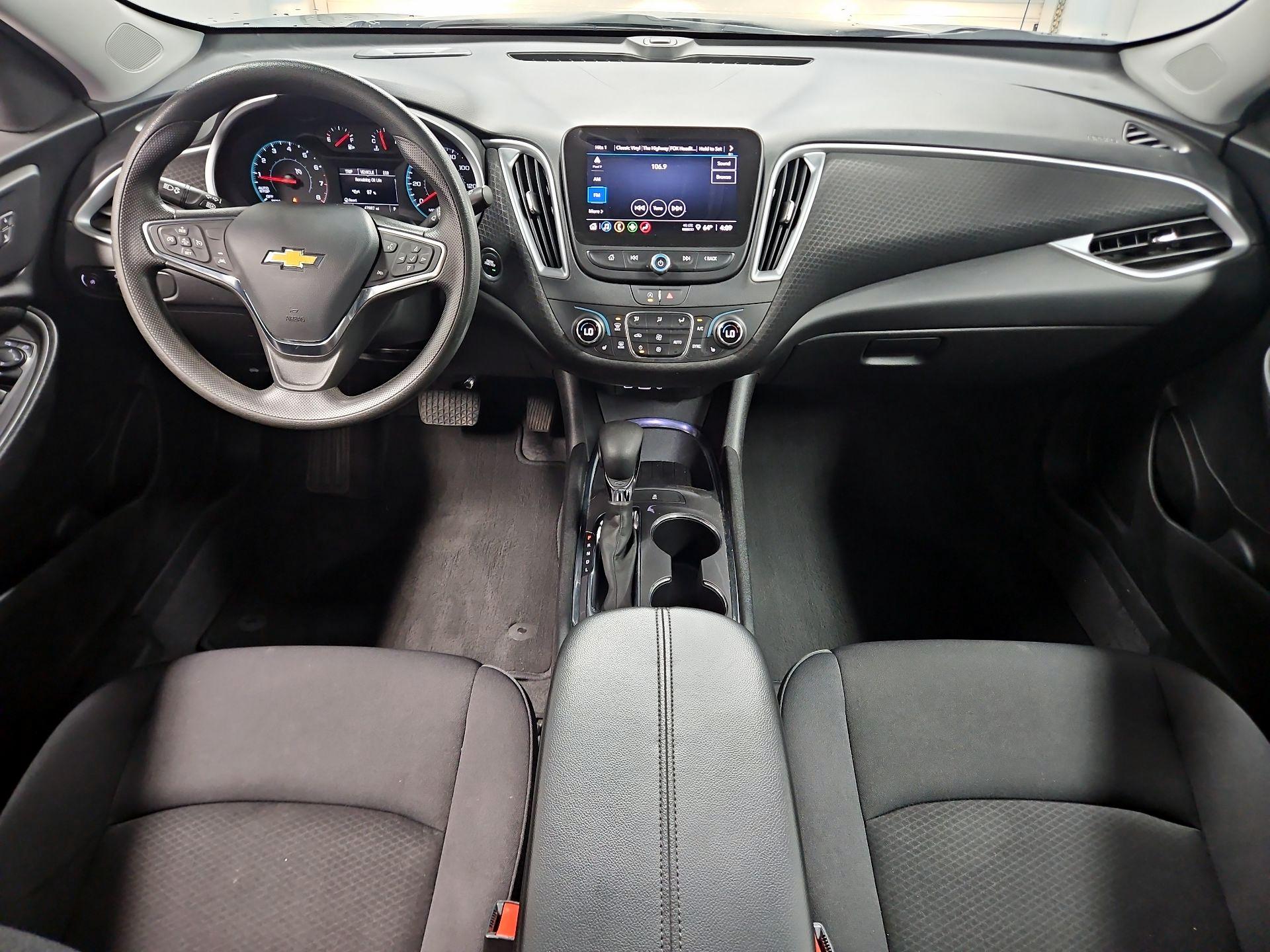 Thumbnail: 2023 Chevrolet Malibu - 9