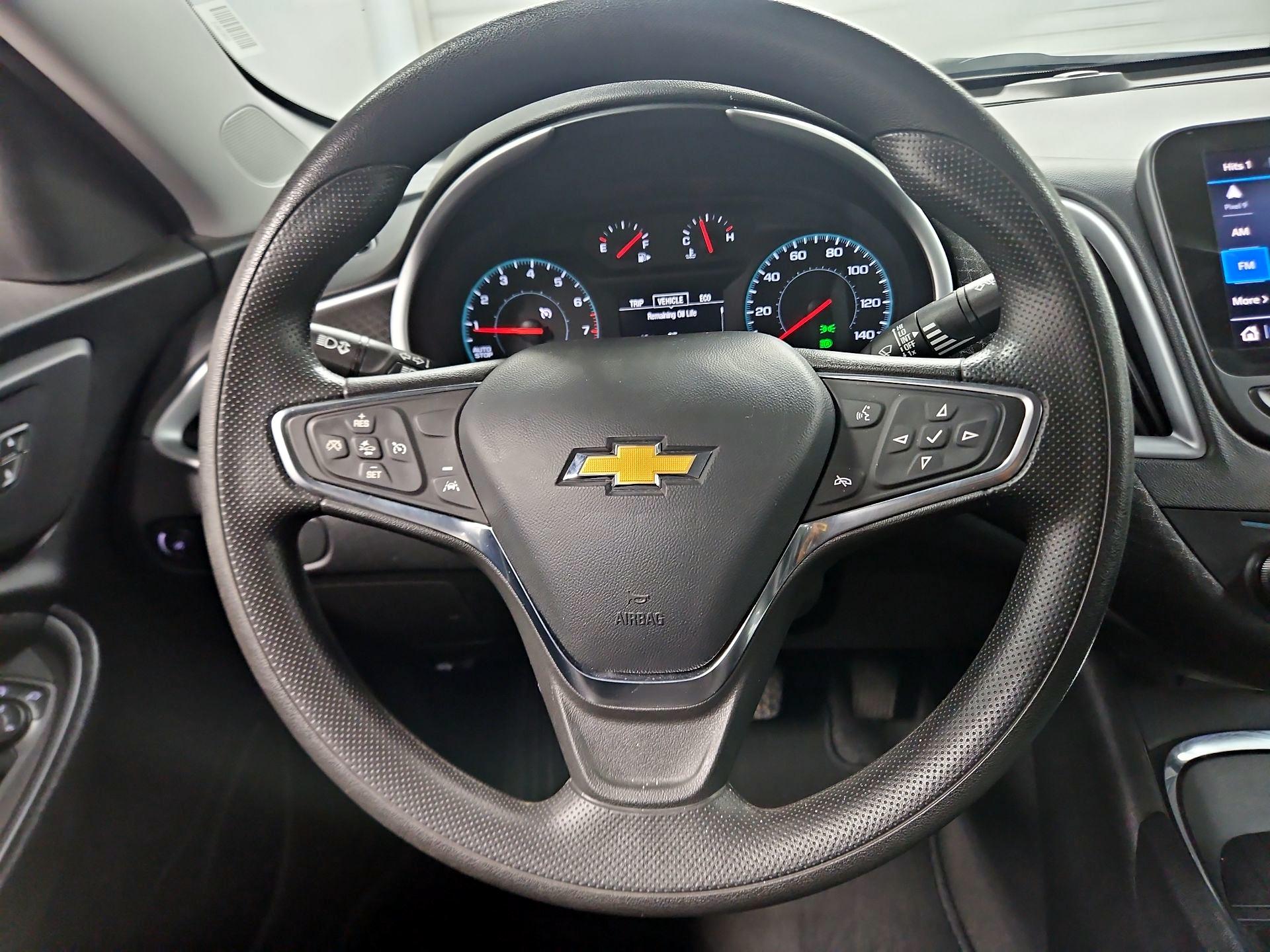 Thumbnail: 2023 Chevrolet Malibu - 10