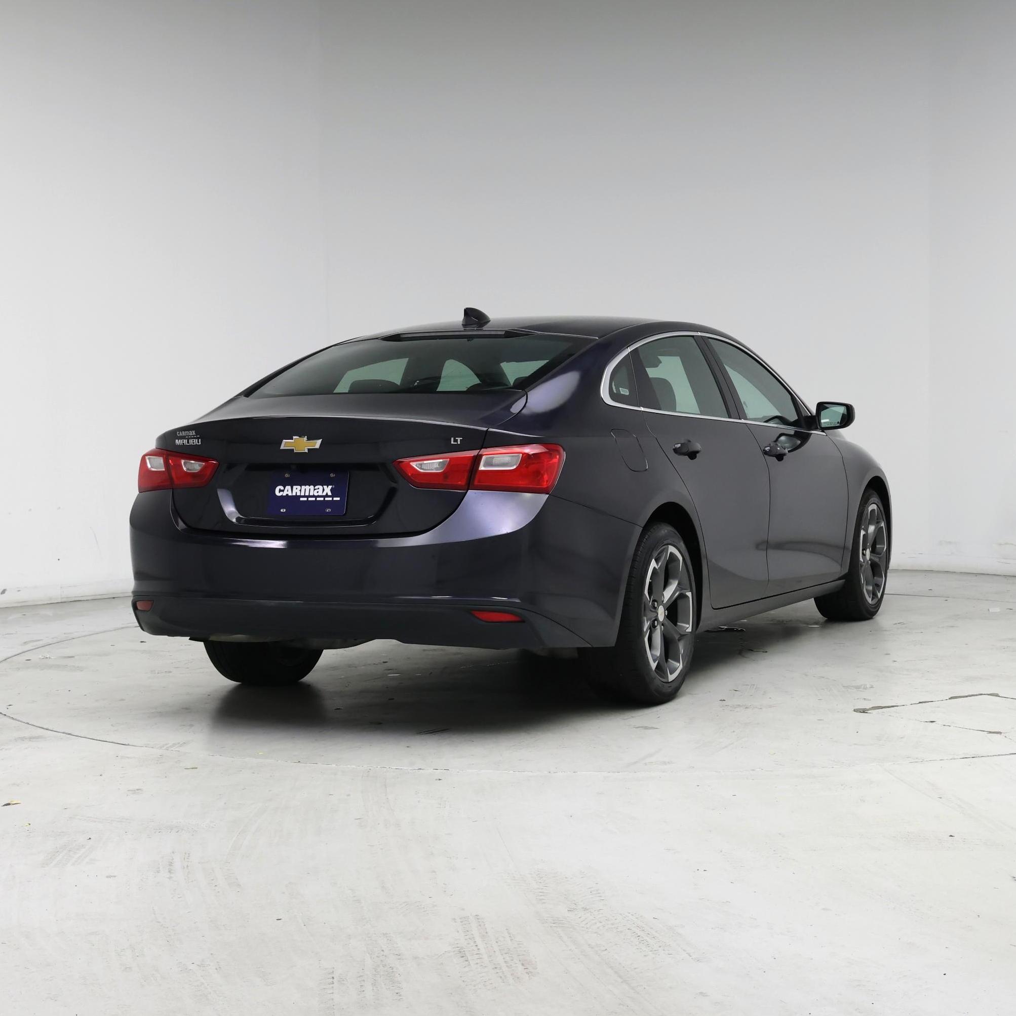 Thumbnail: 2023 Chevrolet Malibu - 8