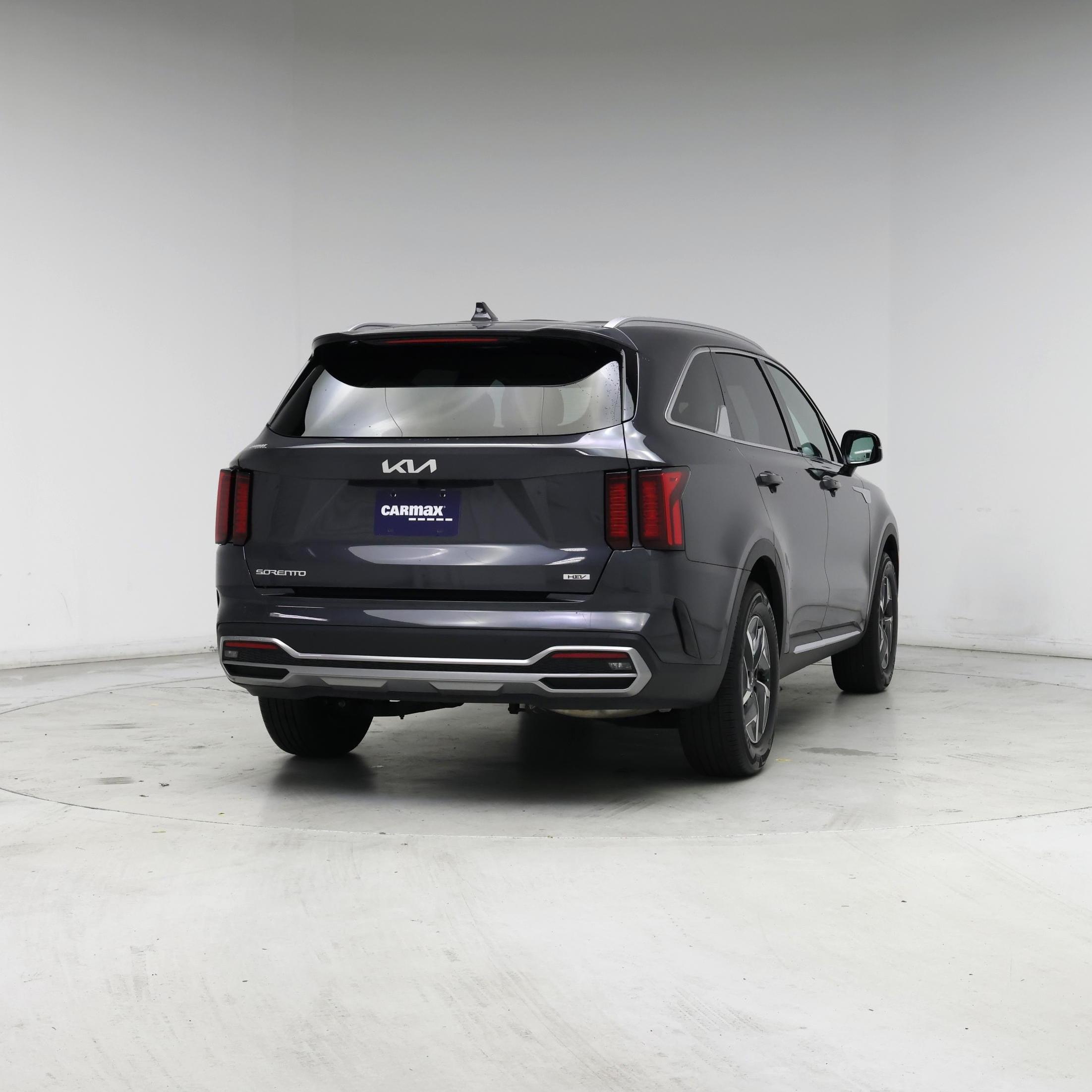 Thumbnail: 2023 Kia Sorento - 8