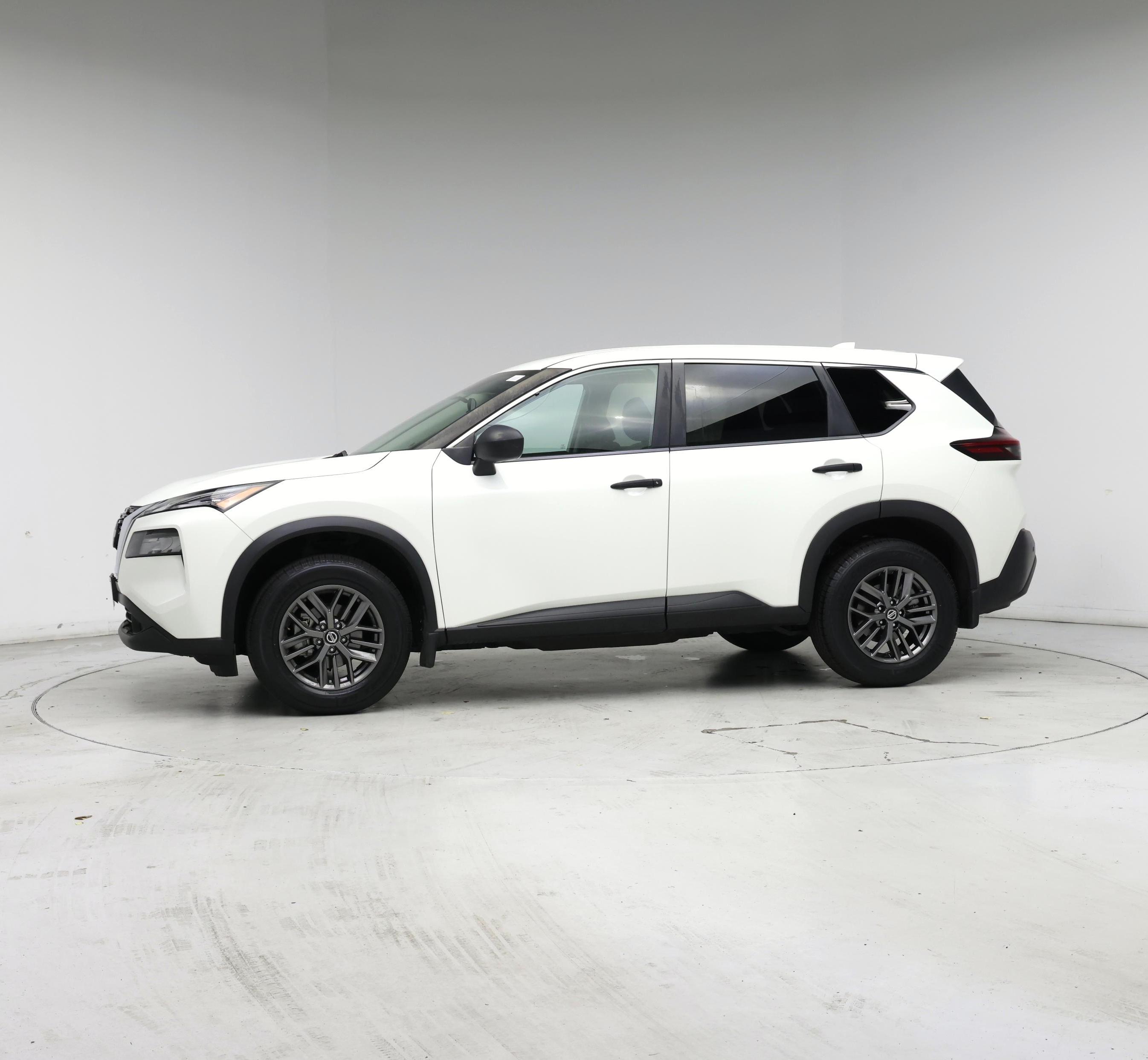 Thumbnail: 2021 Nissan Rogue - 3