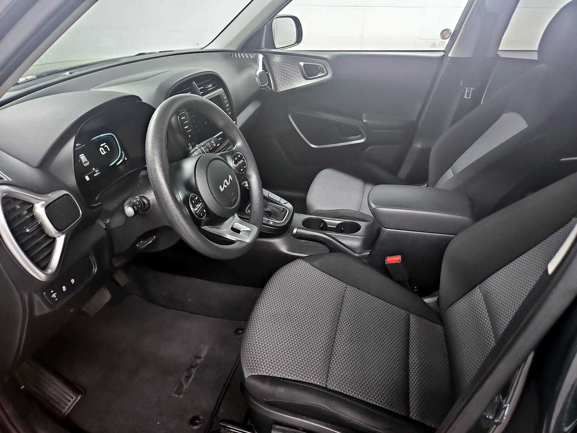 Thumbnail: 2023 Kia Soul - 11