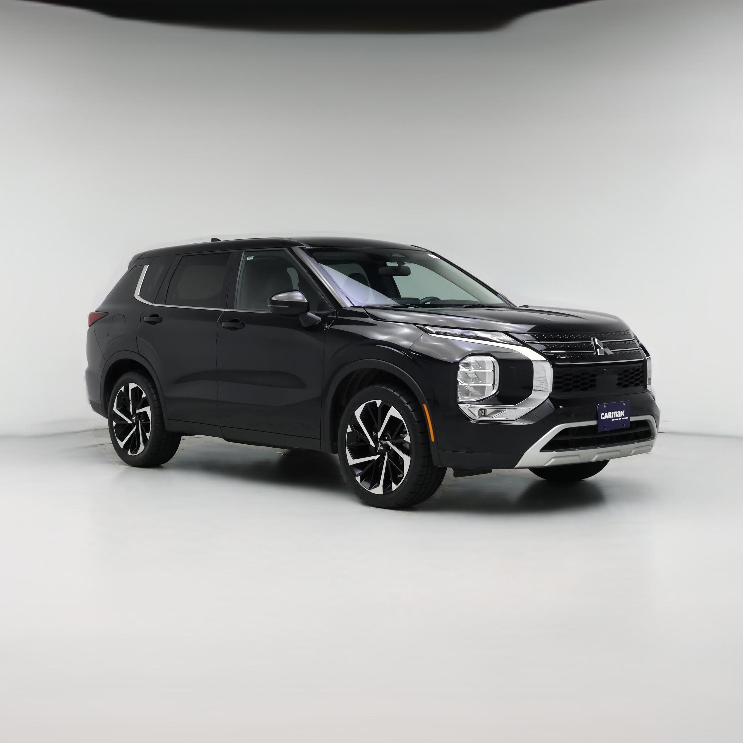Thumbnail: 2024 Mitsubishi Outlander - 1