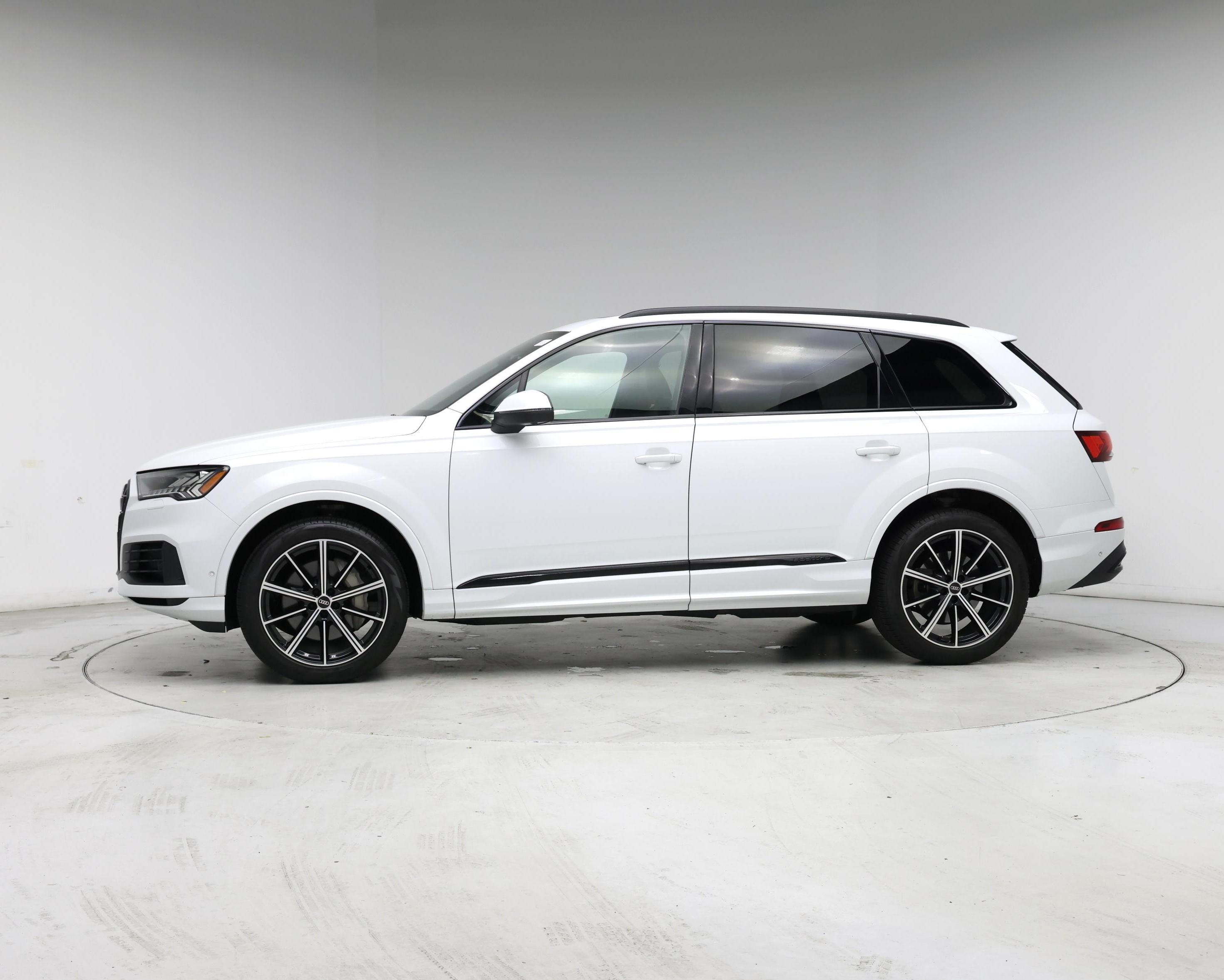 Thumbnail: 2021 Audi Q7 - 3