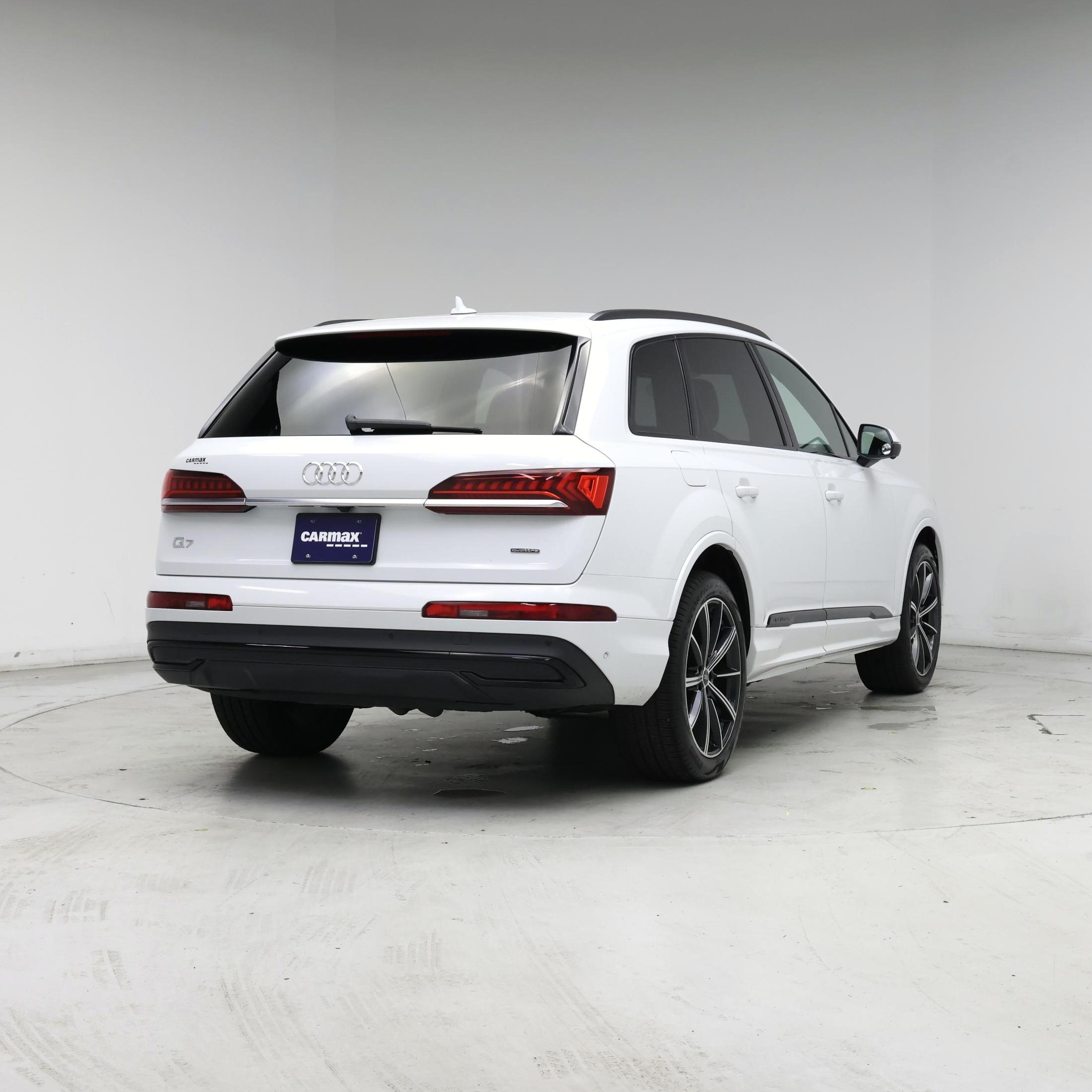 Thumbnail: 2021 Audi Q7 - 8