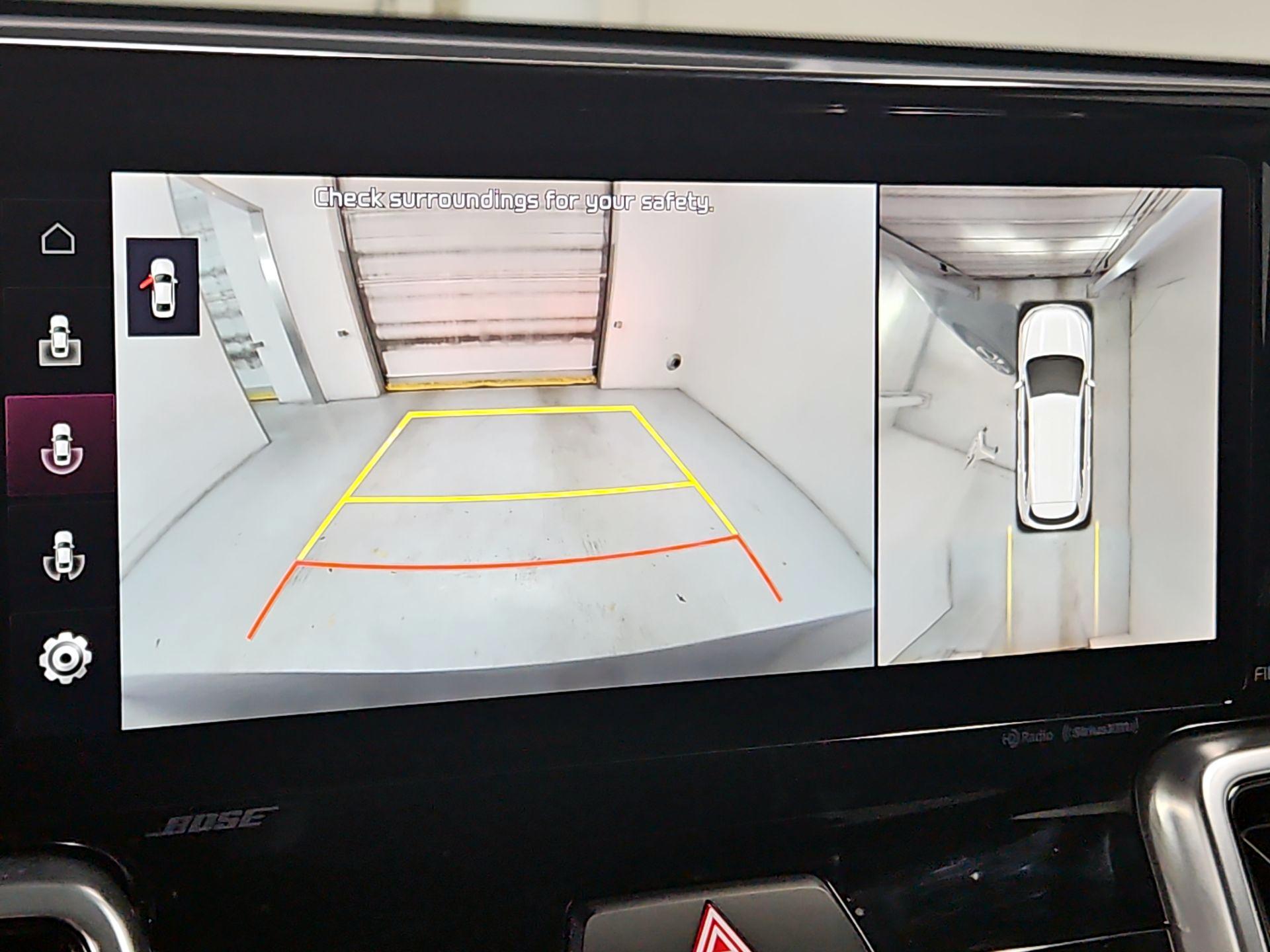 Thumbnail: 2022 Kia Sorento - 15