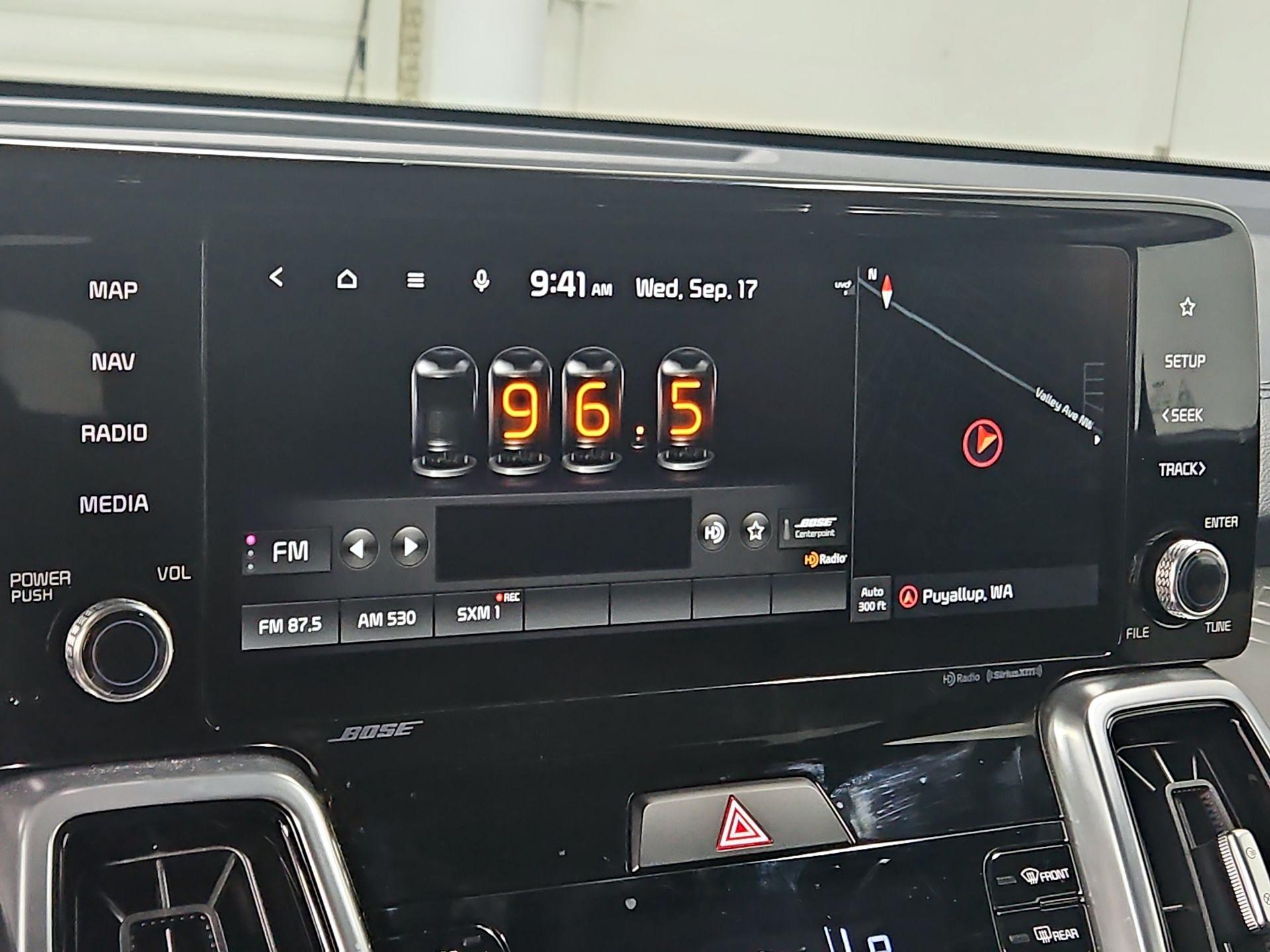 Thumbnail: 2022 Kia Sorento - 16