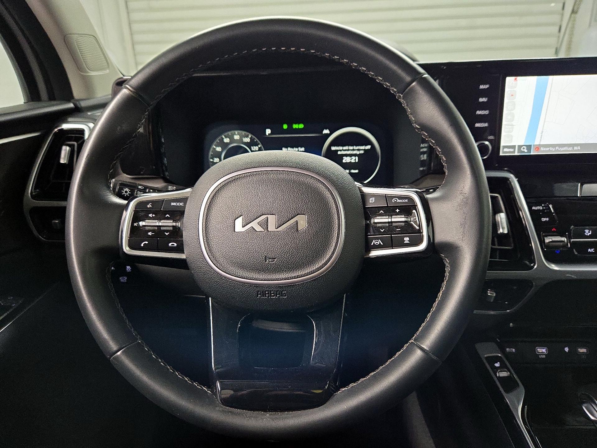 Thumbnail: 2023 Kia Sorento - 10