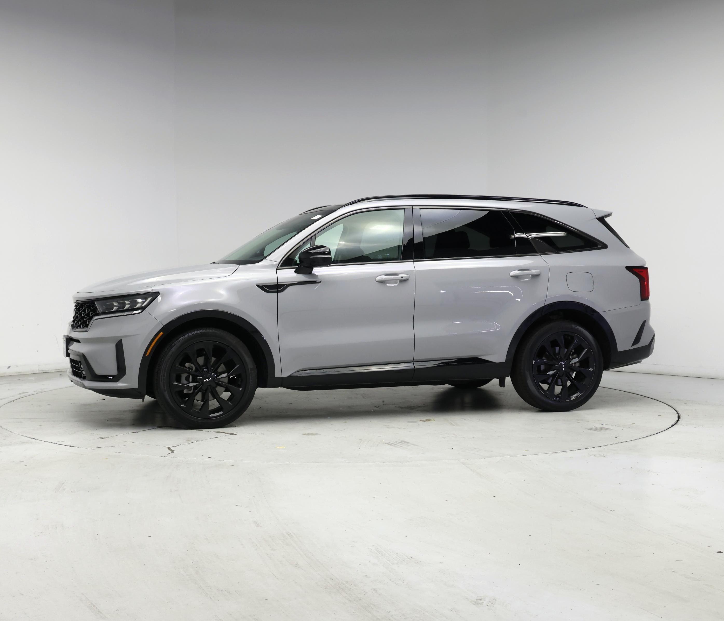 Thumbnail: 2023 Kia Sorento - 3