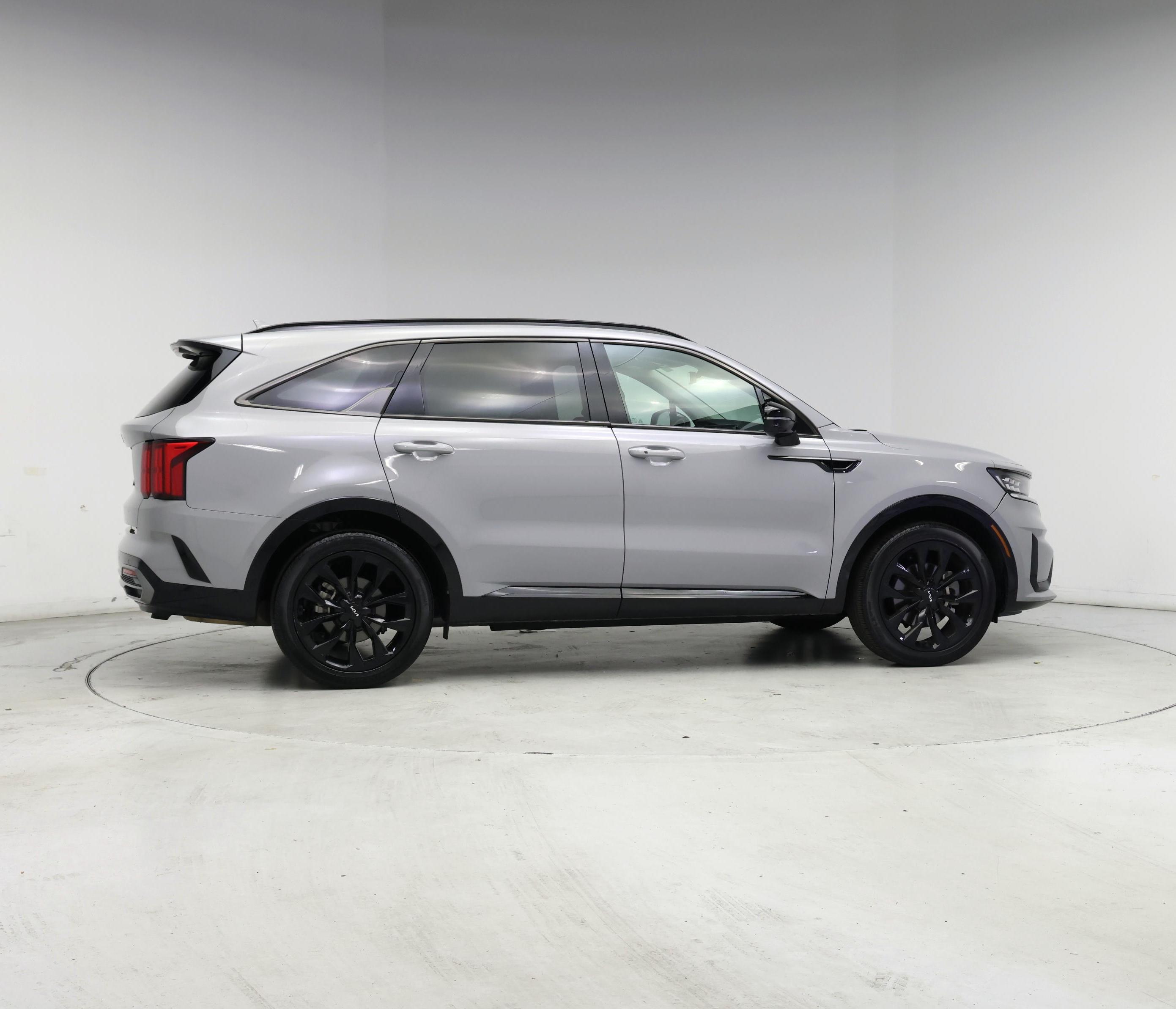 Thumbnail: 2023 Kia Sorento - 7