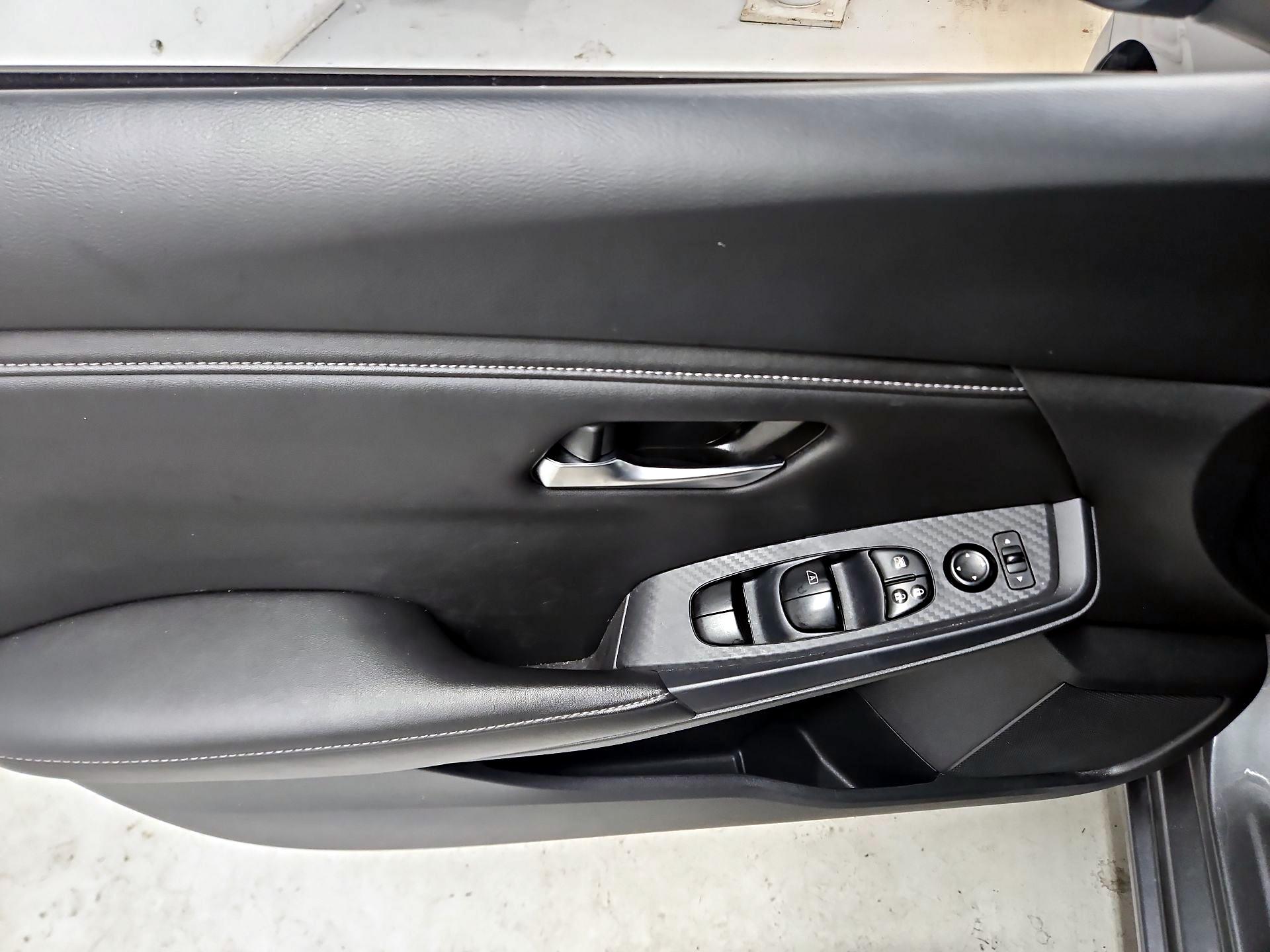 Thumbnail: 2023 Nissan Sentra - 12