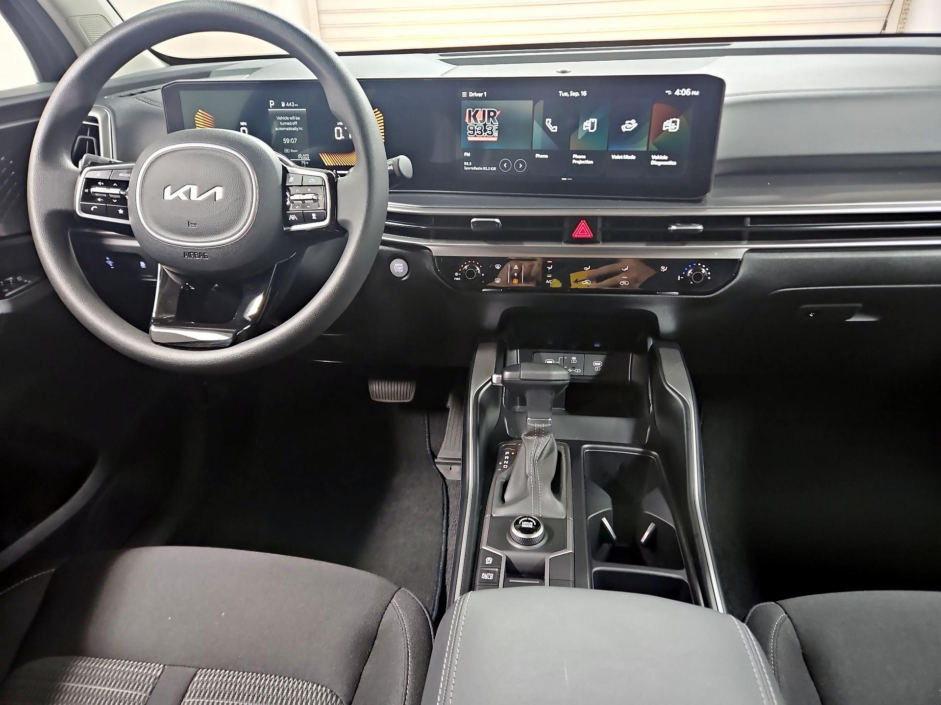 Thumbnail: 2024 Kia Sorento - 9