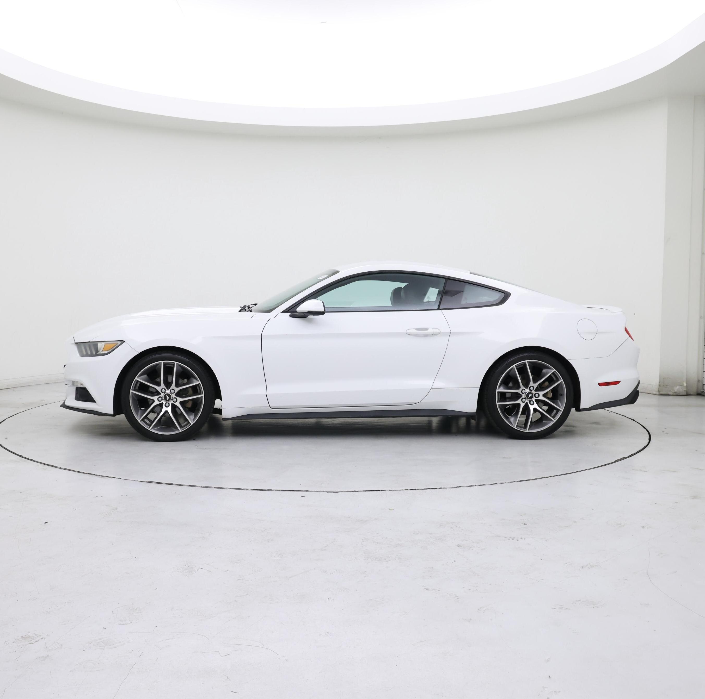 Thumbnail: 2016 Ford Mustang - 3