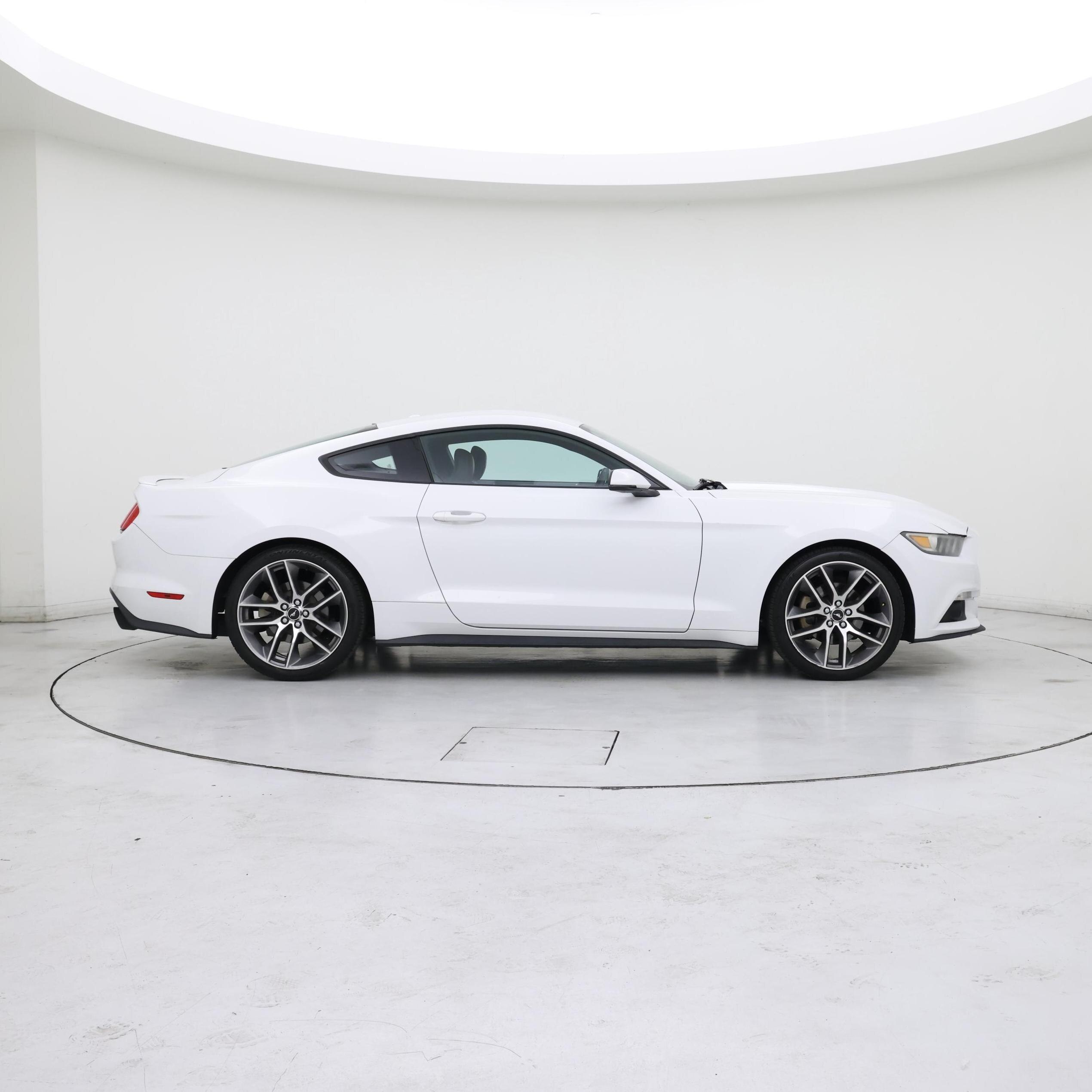 Thumbnail: 2016 Ford Mustang - 7