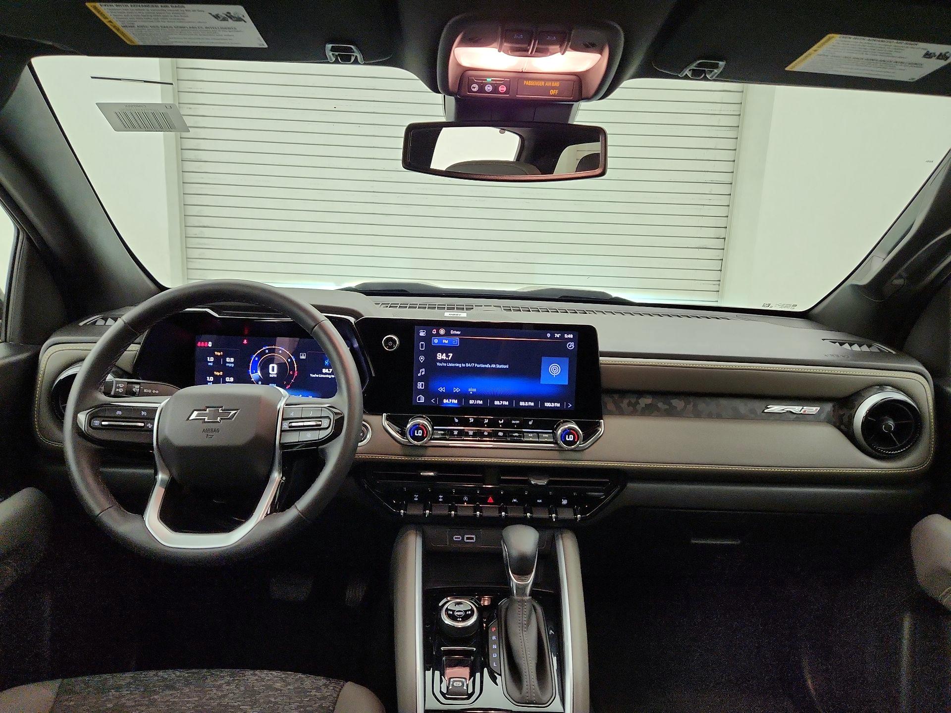 Thumbnail: 2024 Chevrolet Colorado - 9