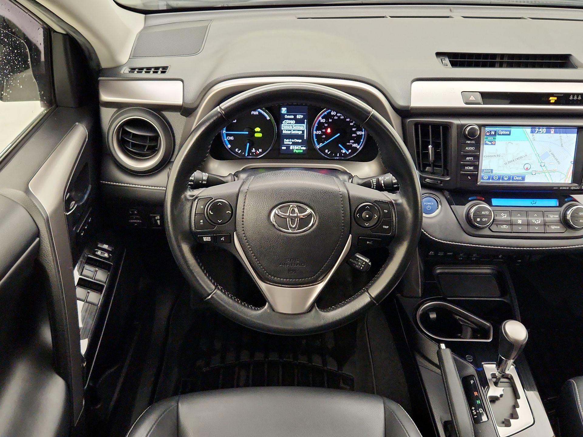 Thumbnail: 2017 Toyota RAV4 - 10