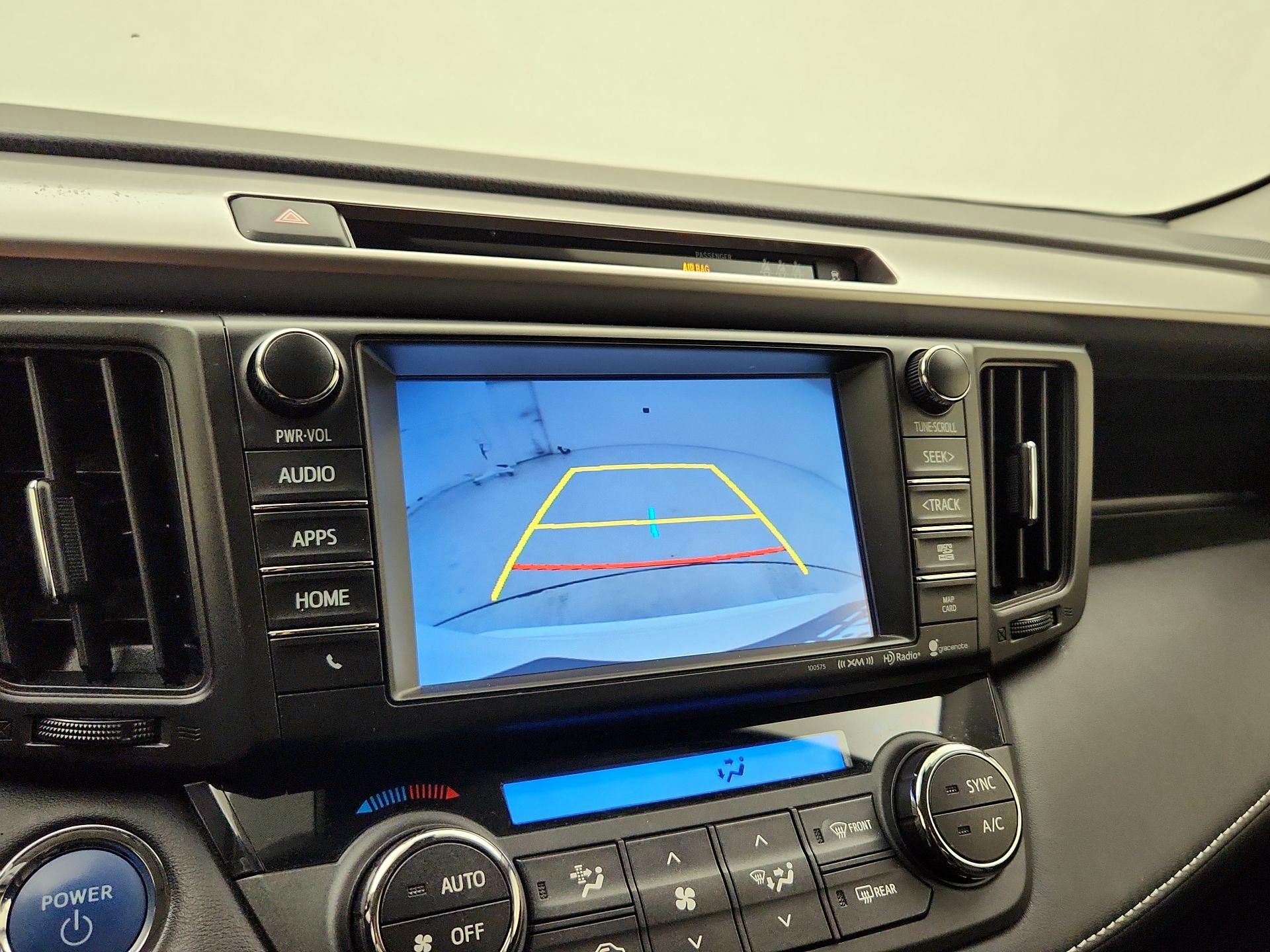 Thumbnail: 2017 Toyota RAV4 - 15