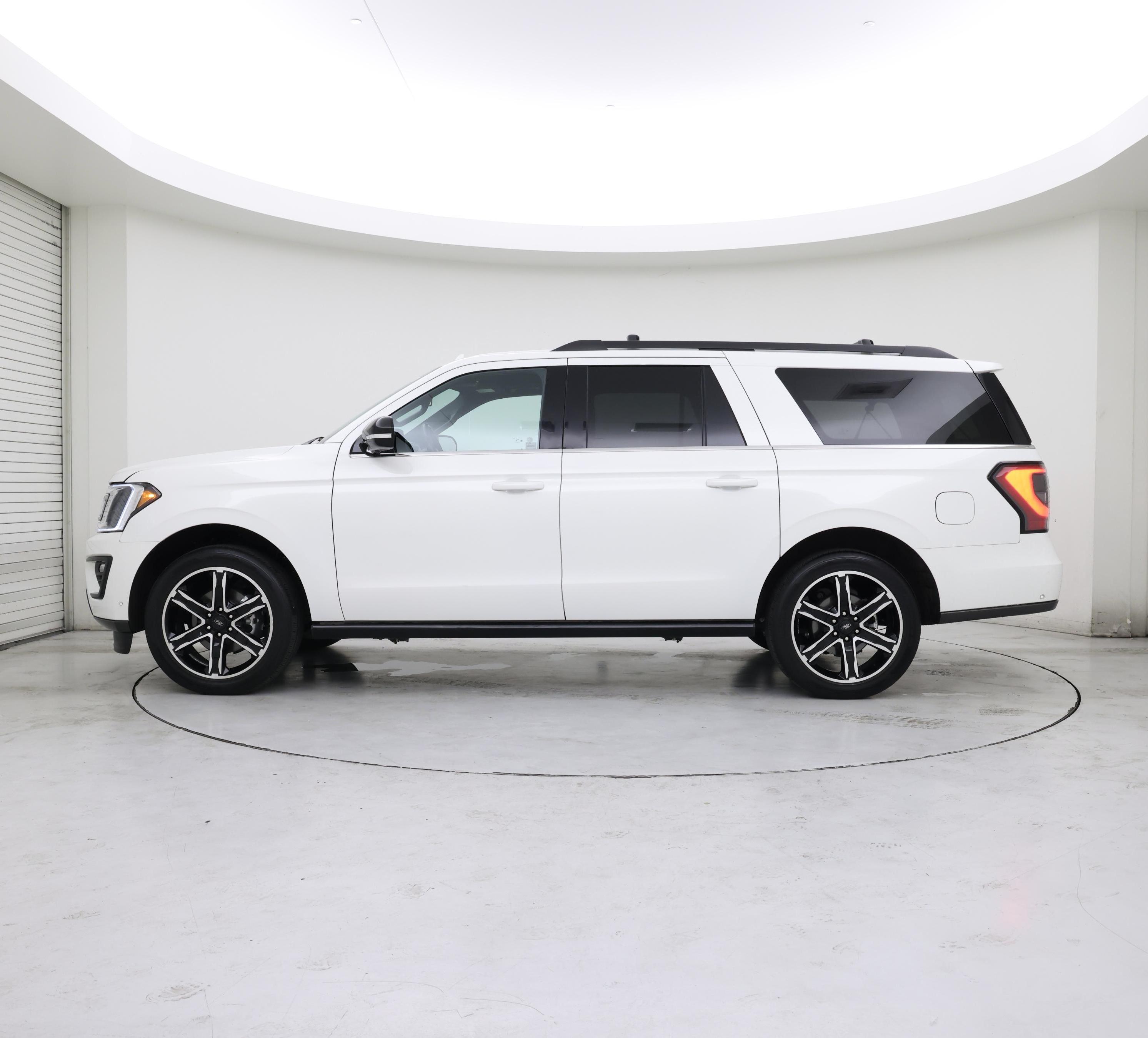 Thumbnail: 2021 Ford Expedition - 3