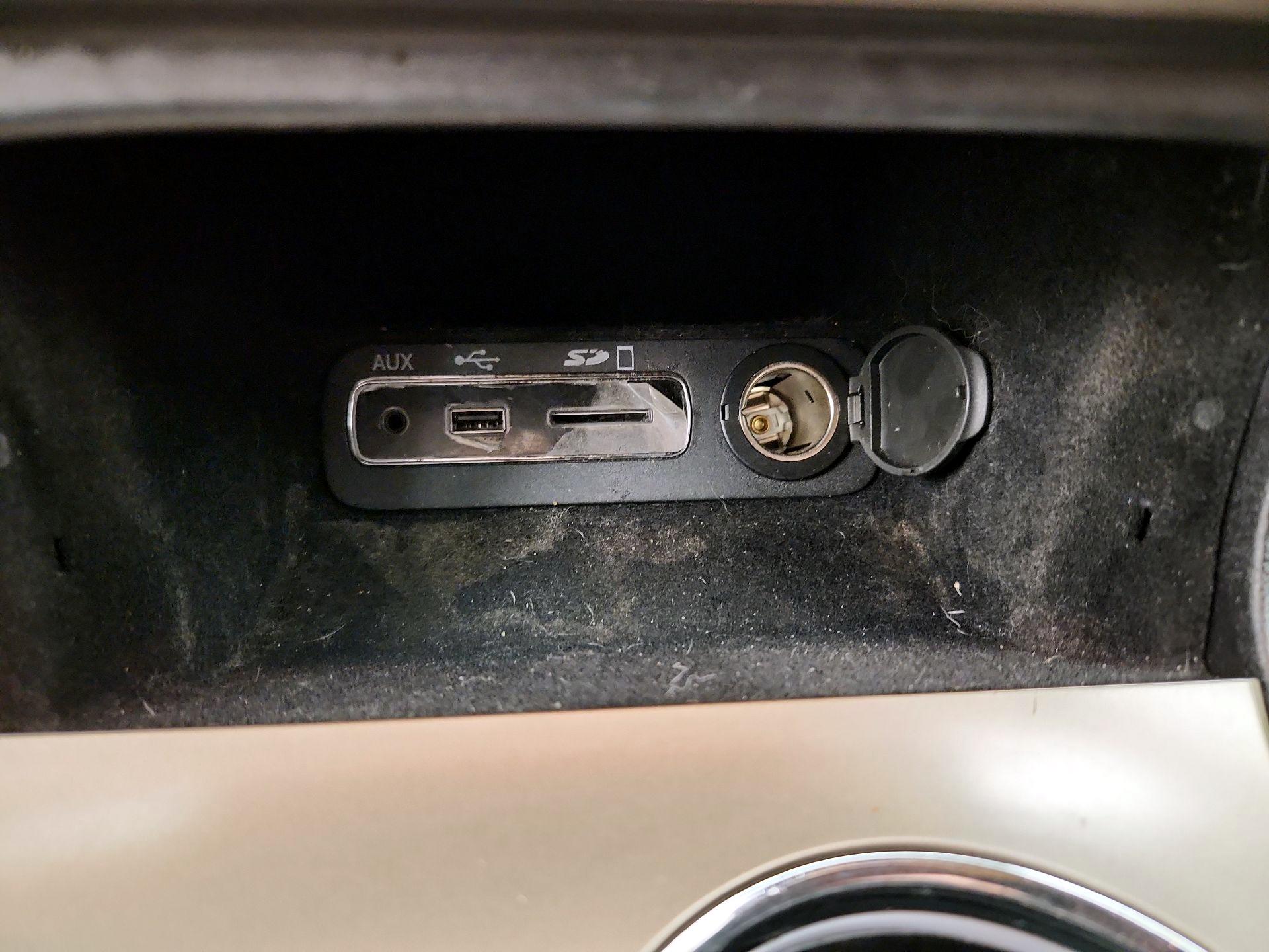 Thumbnail: 2014 Jeep Grand Cherokee - 17