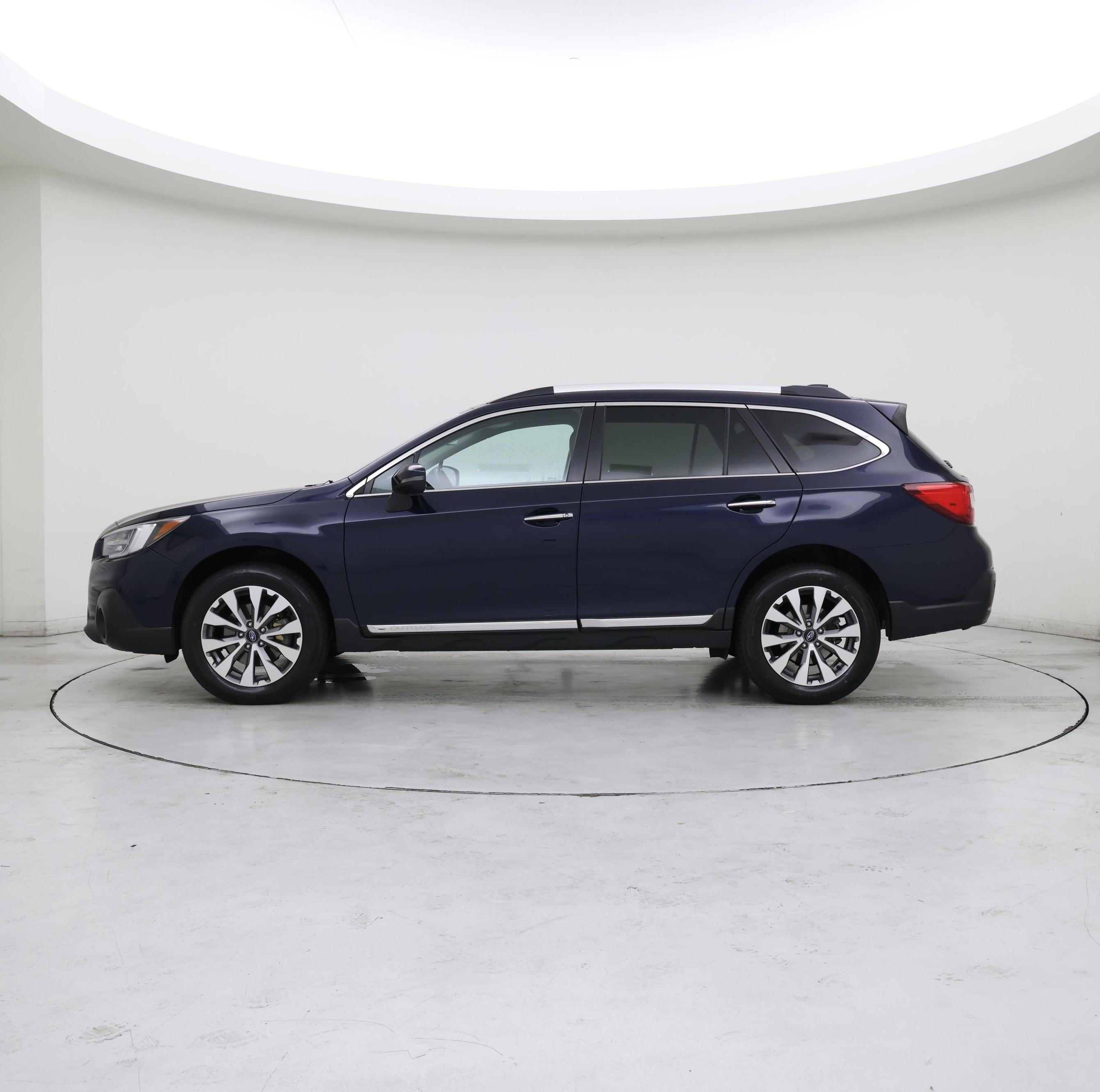 Thumbnail: 2018 Subaru Outback - 3