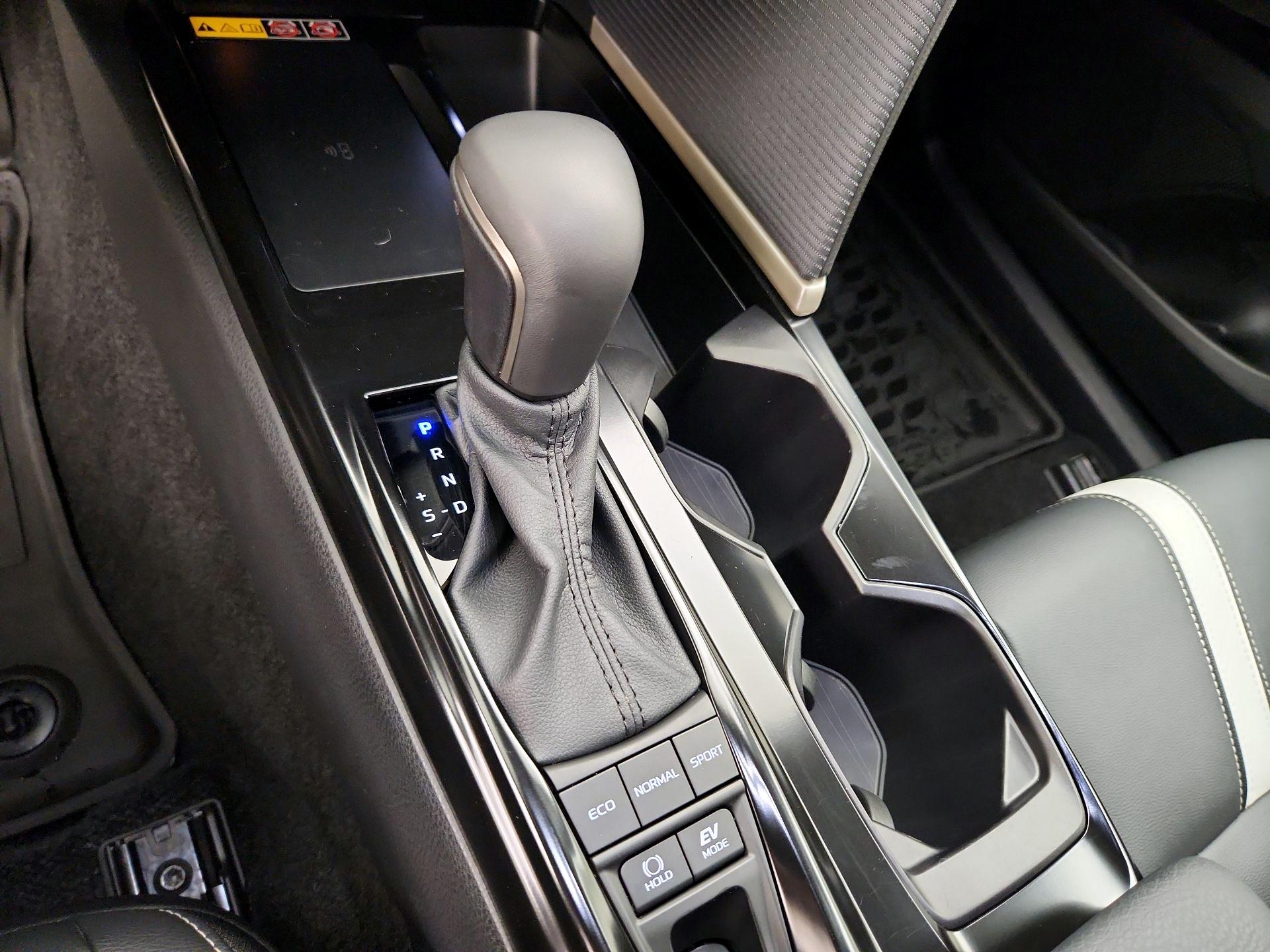 Thumbnail: 2025 Toyota Camry - 17