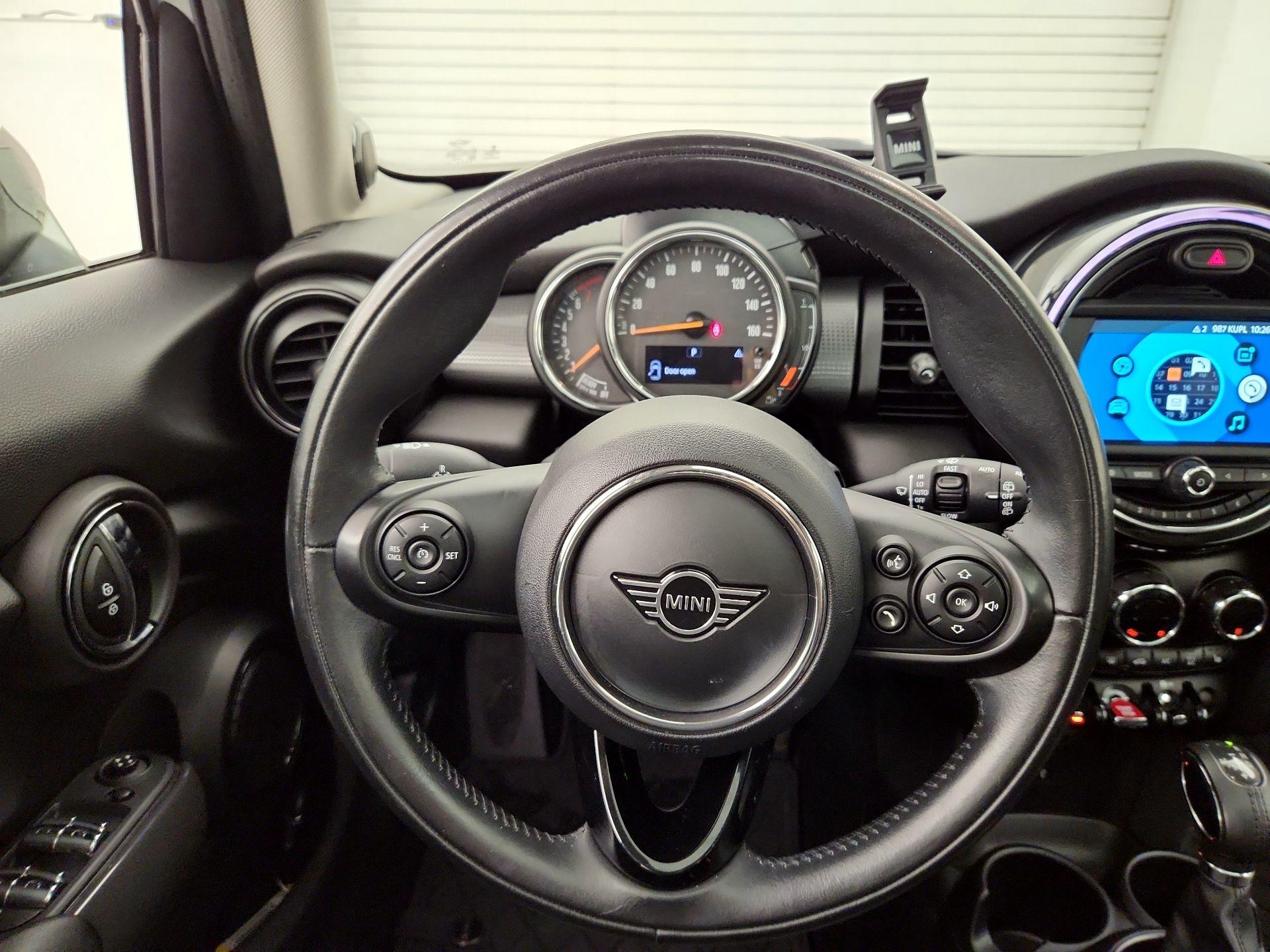 Thumbnail: 2019 MINI Cooper Hardtop - 10