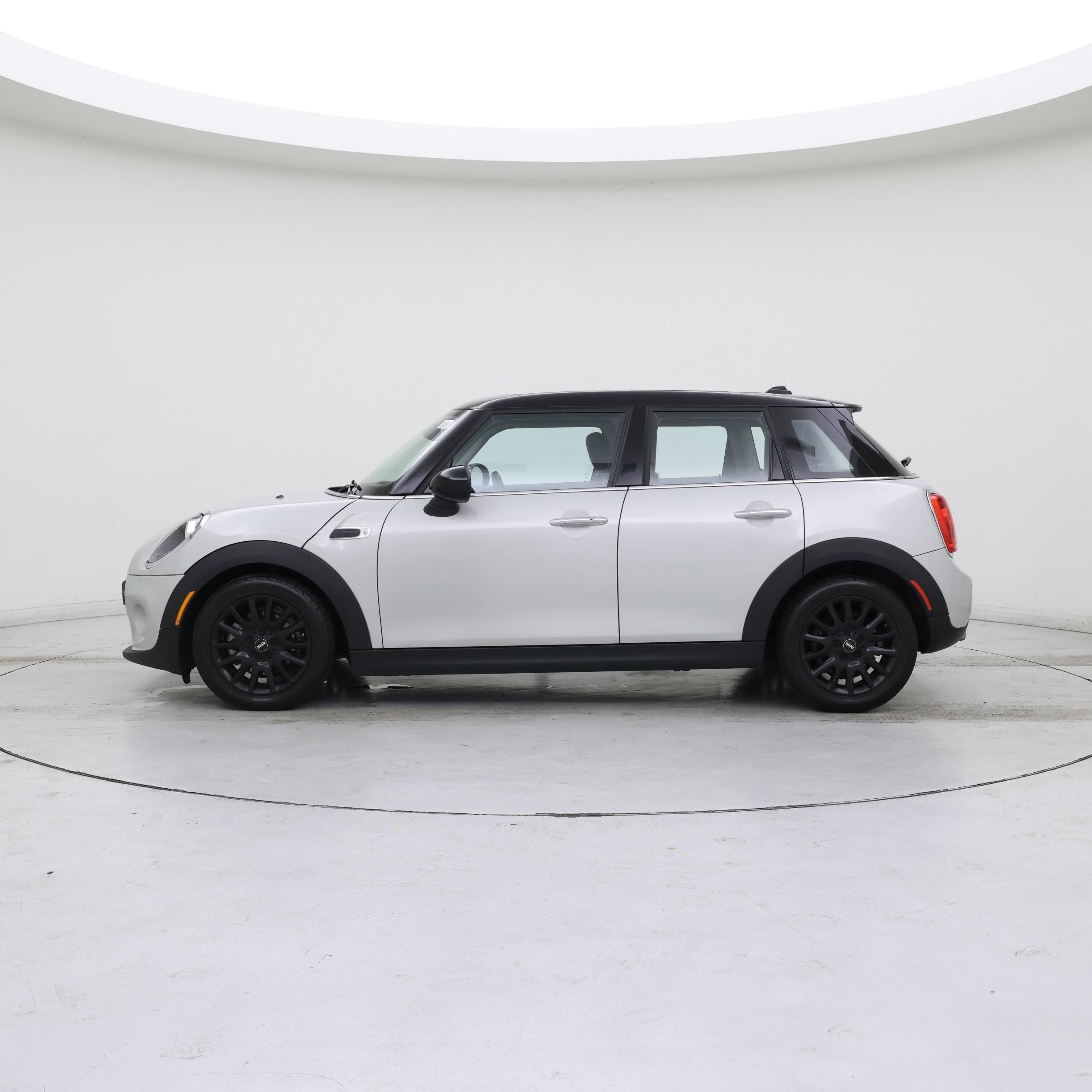 Thumbnail: 2019 MINI Cooper Hardtop - 3
