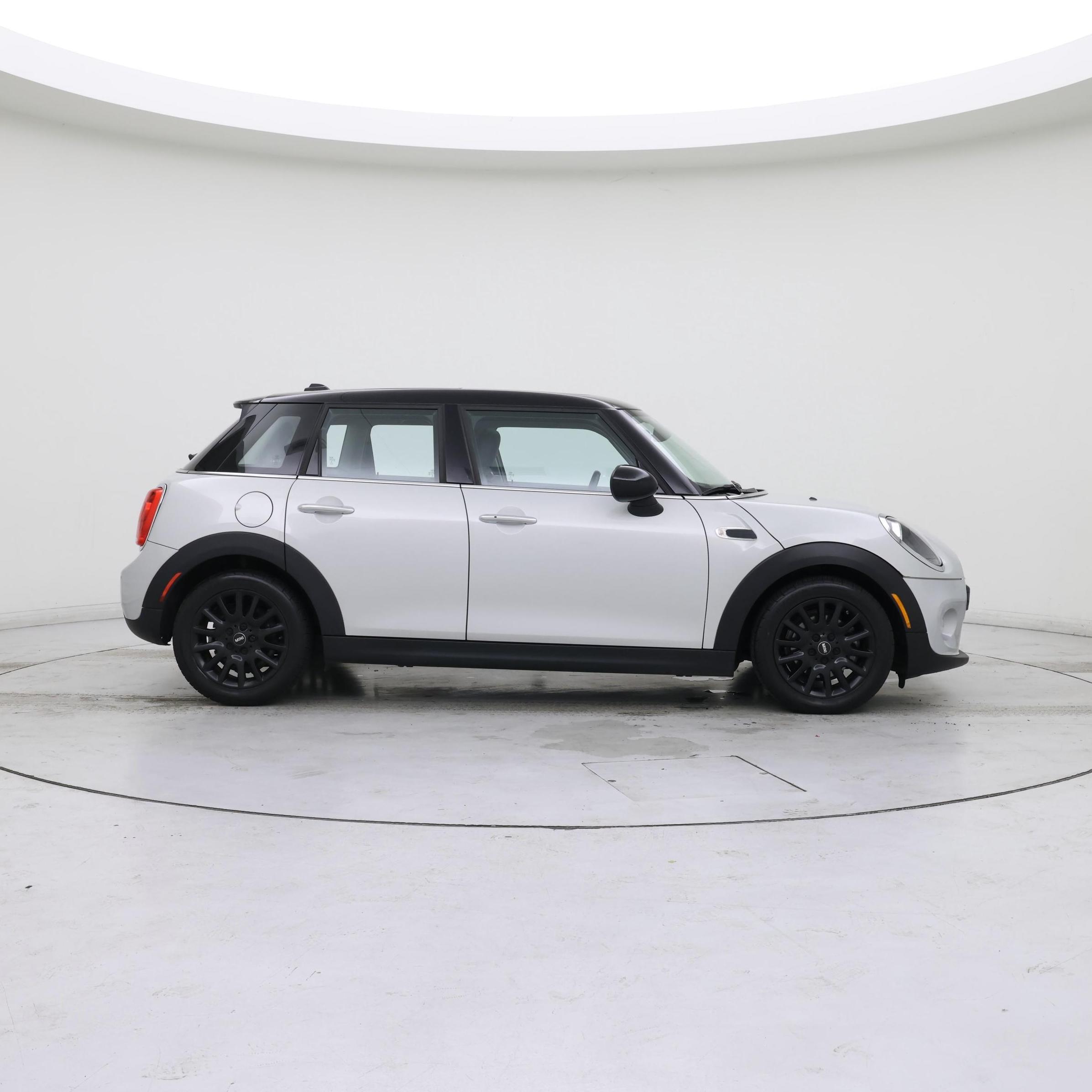 Thumbnail: 2019 MINI Cooper Hardtop - 7