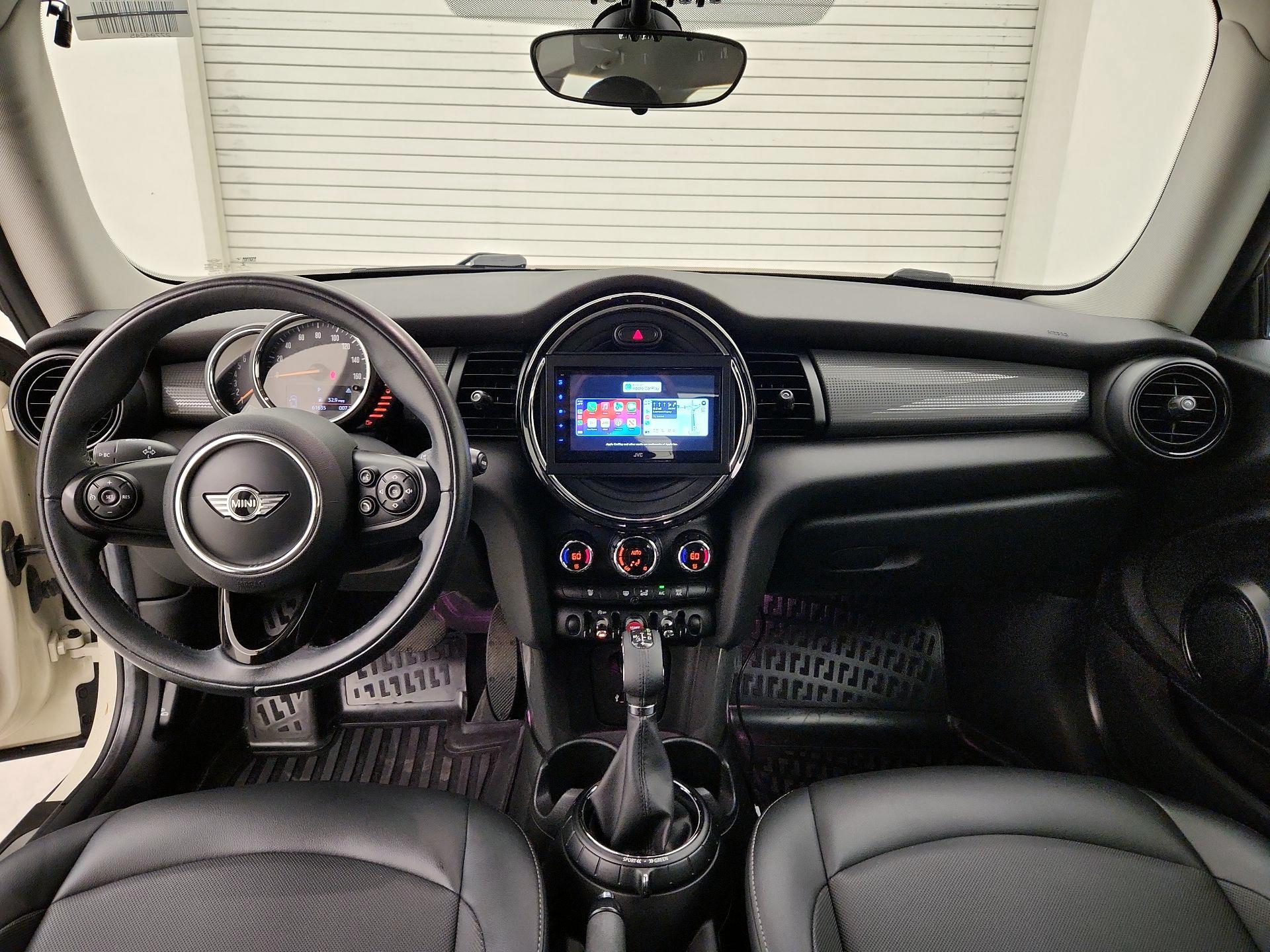 Thumbnail: 2015 MINI Cooper Hardtop - 9