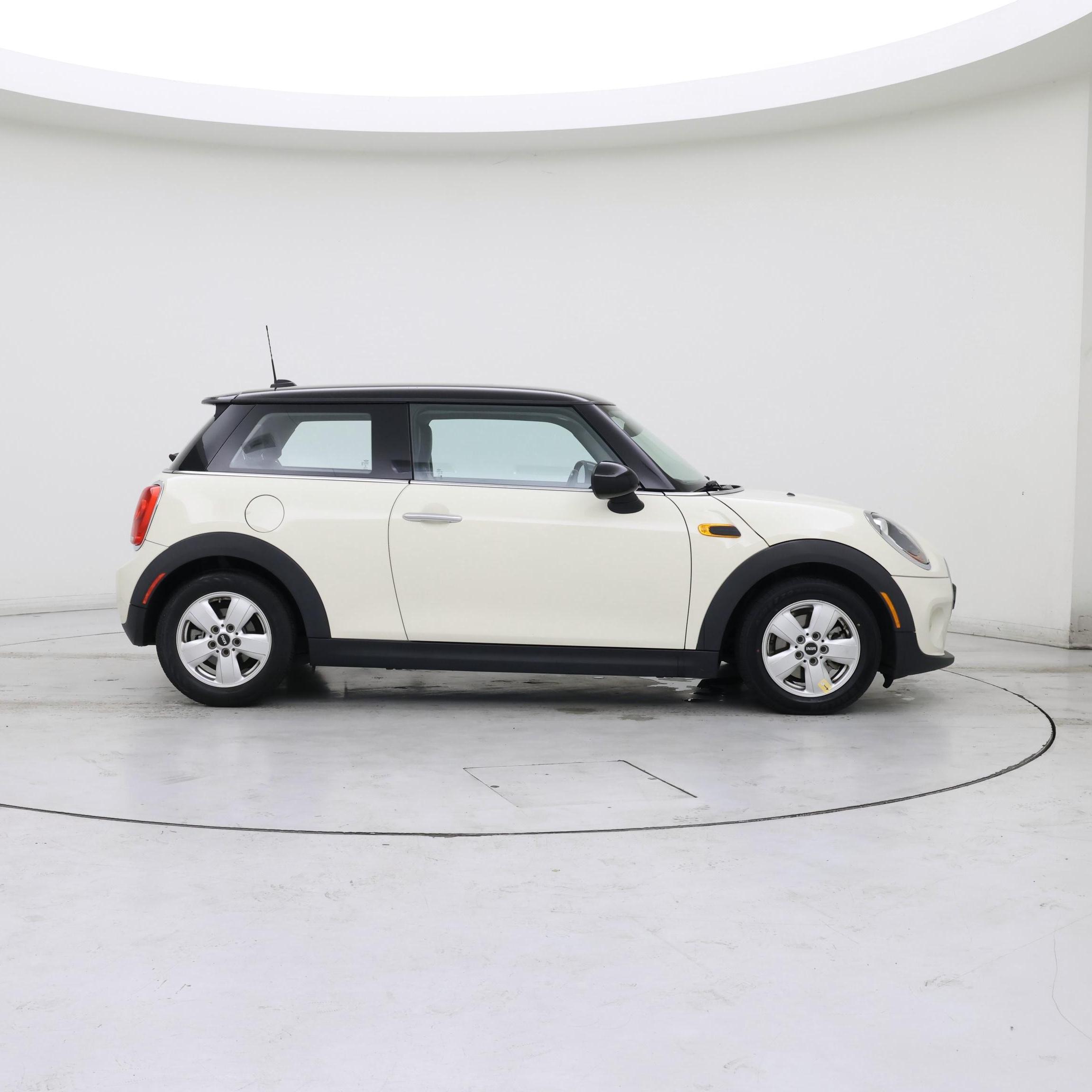 Thumbnail: 2015 MINI Cooper Hardtop - 7