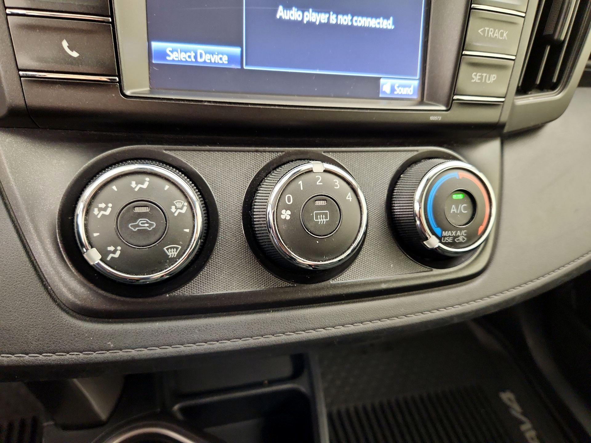 Thumbnail: 2017 Toyota RAV4 - 16