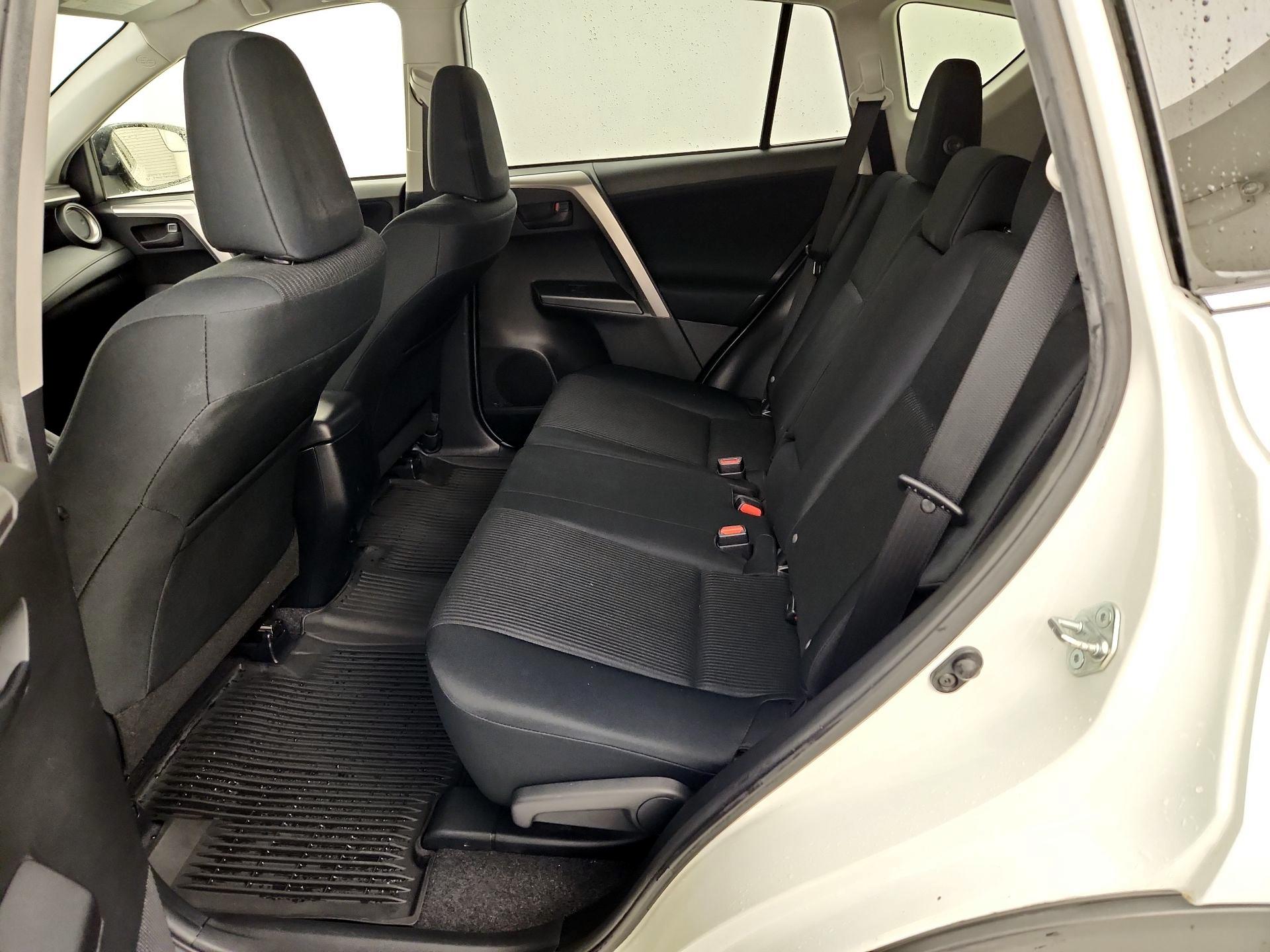 Thumbnail: 2017 Toyota RAV4 - 19