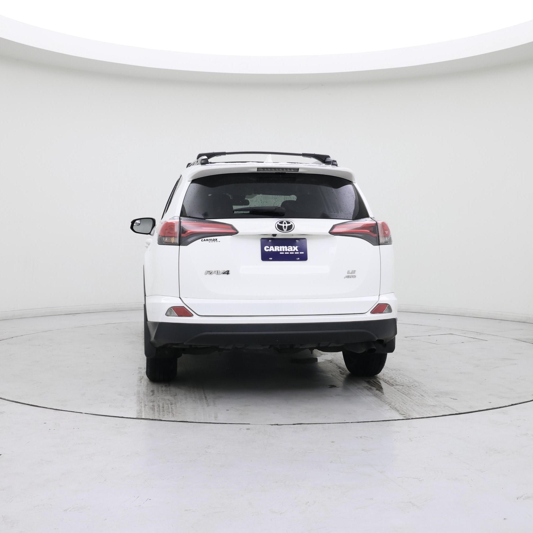 Thumbnail: 2017 Toyota RAV4 - 6
