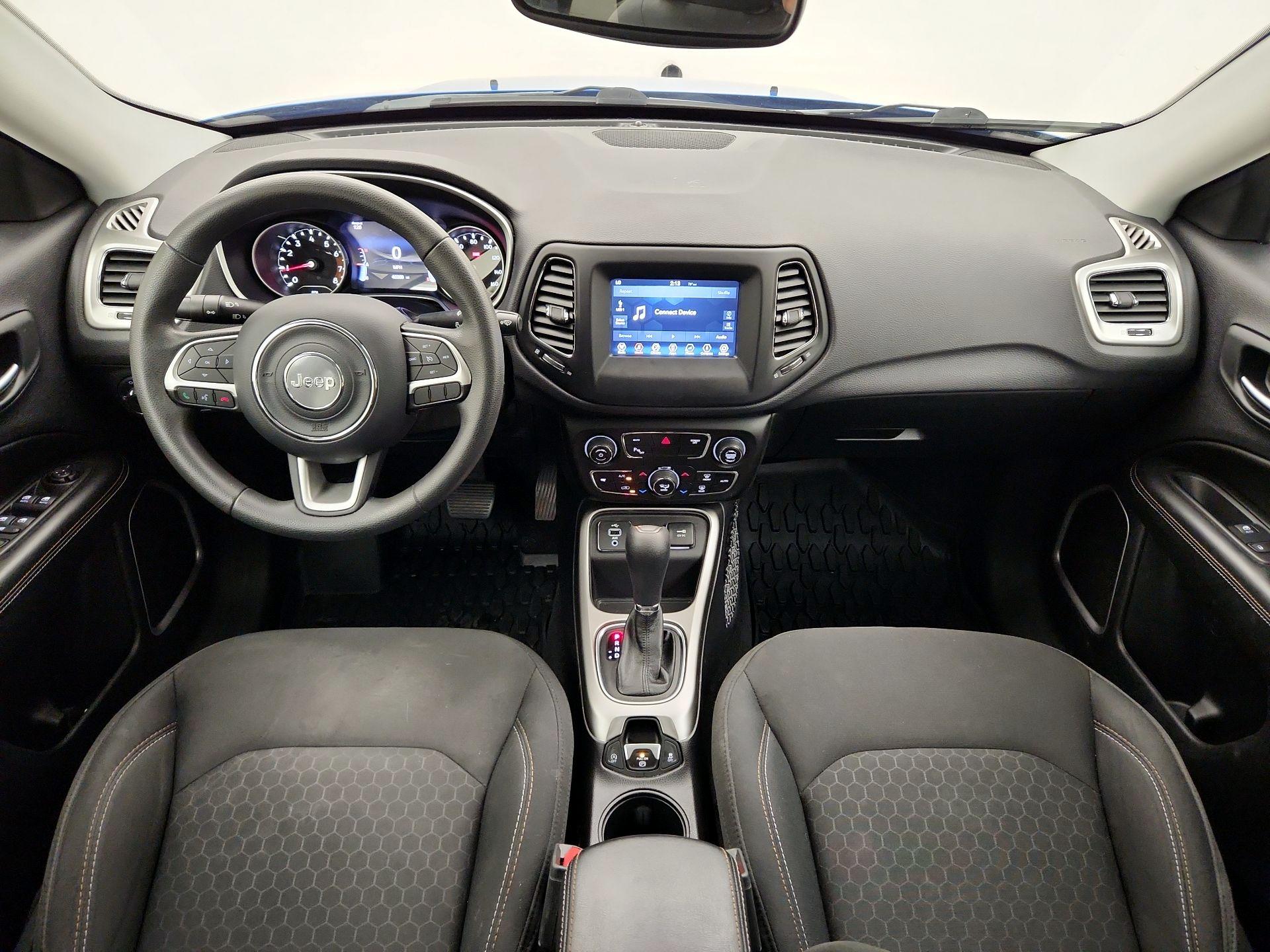 Thumbnail: 2018 Jeep Compass - 9