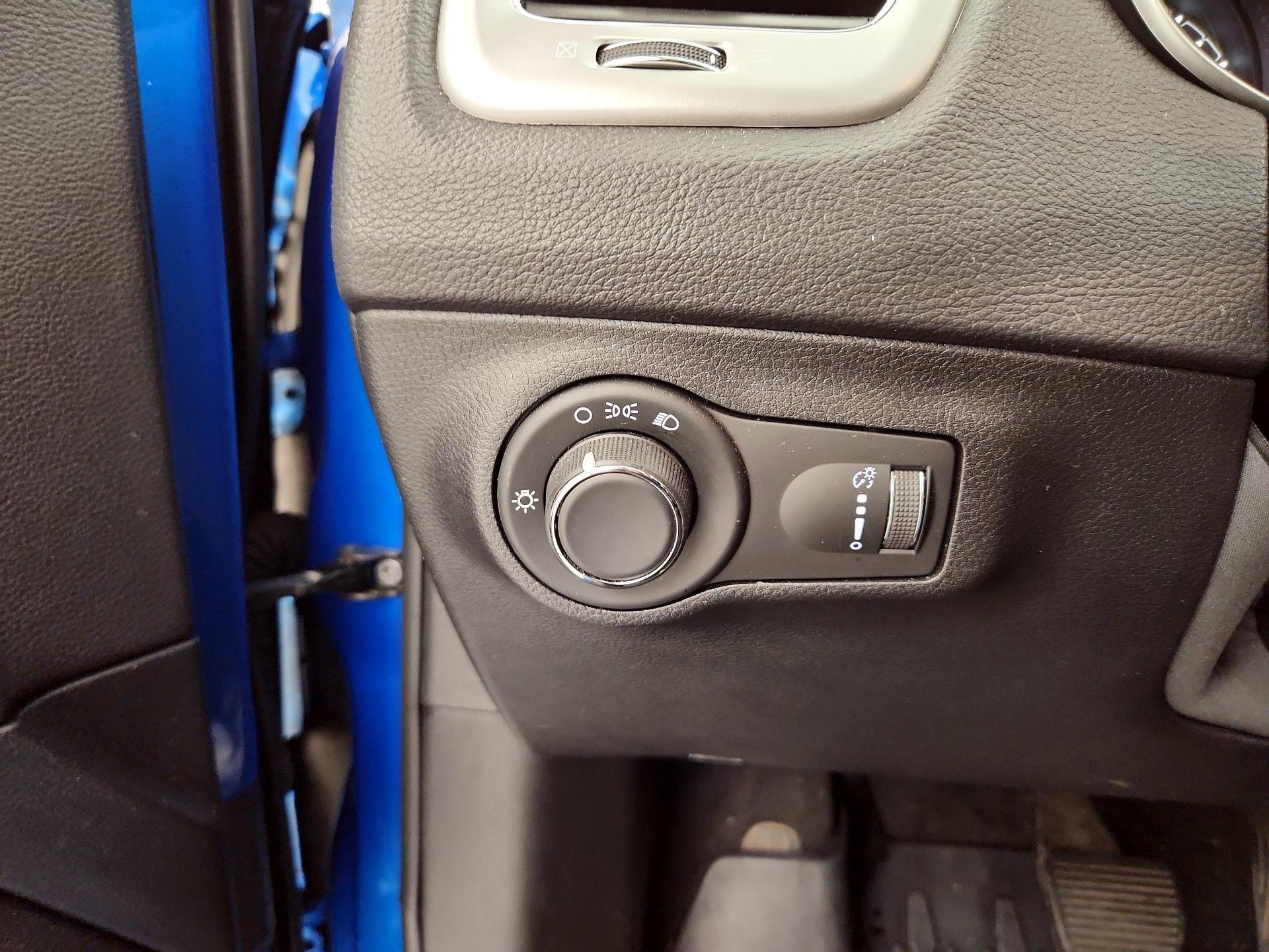 Thumbnail: 2018 Jeep Compass - 13