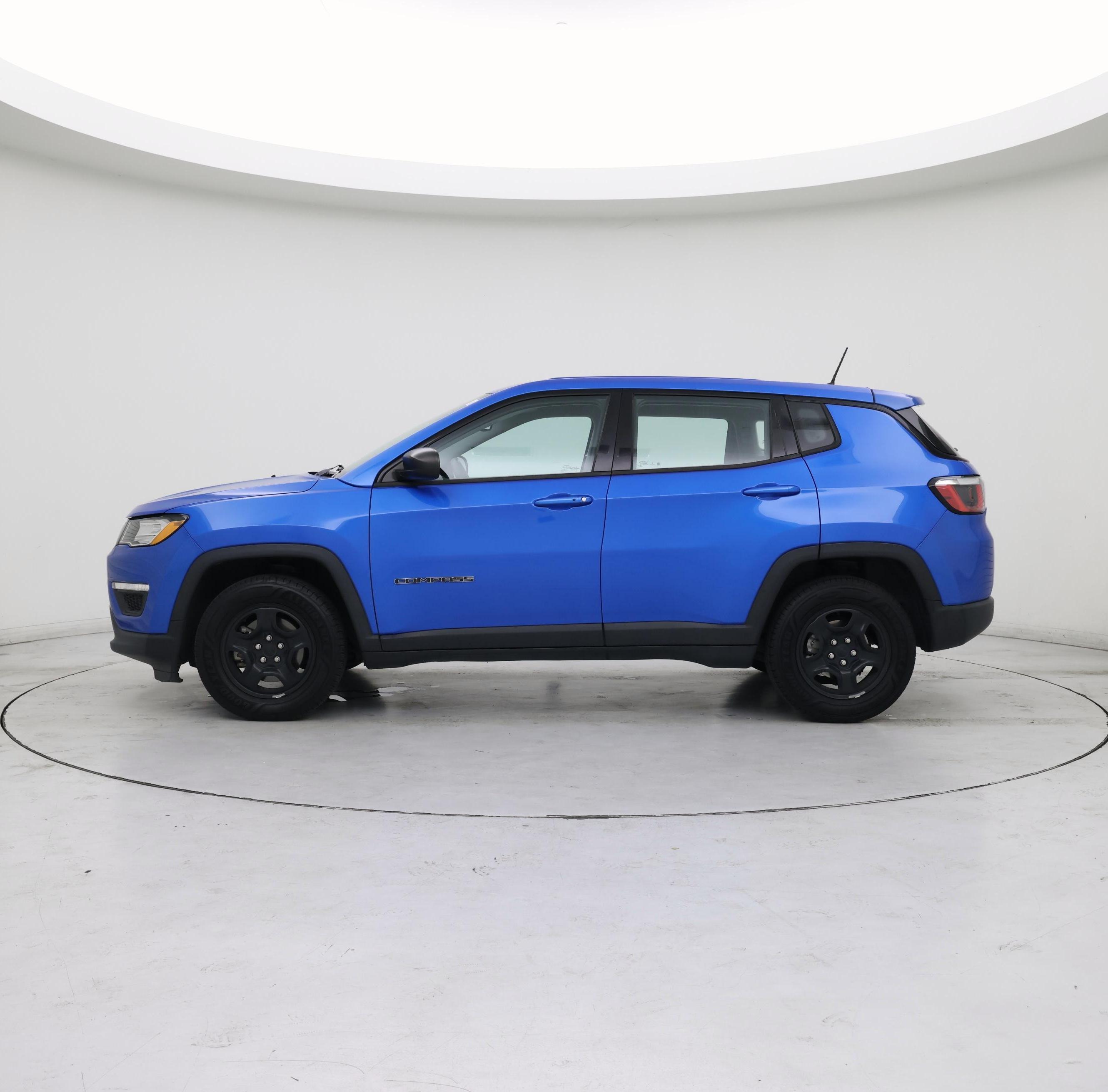 Thumbnail: 2018 Jeep Compass - 3