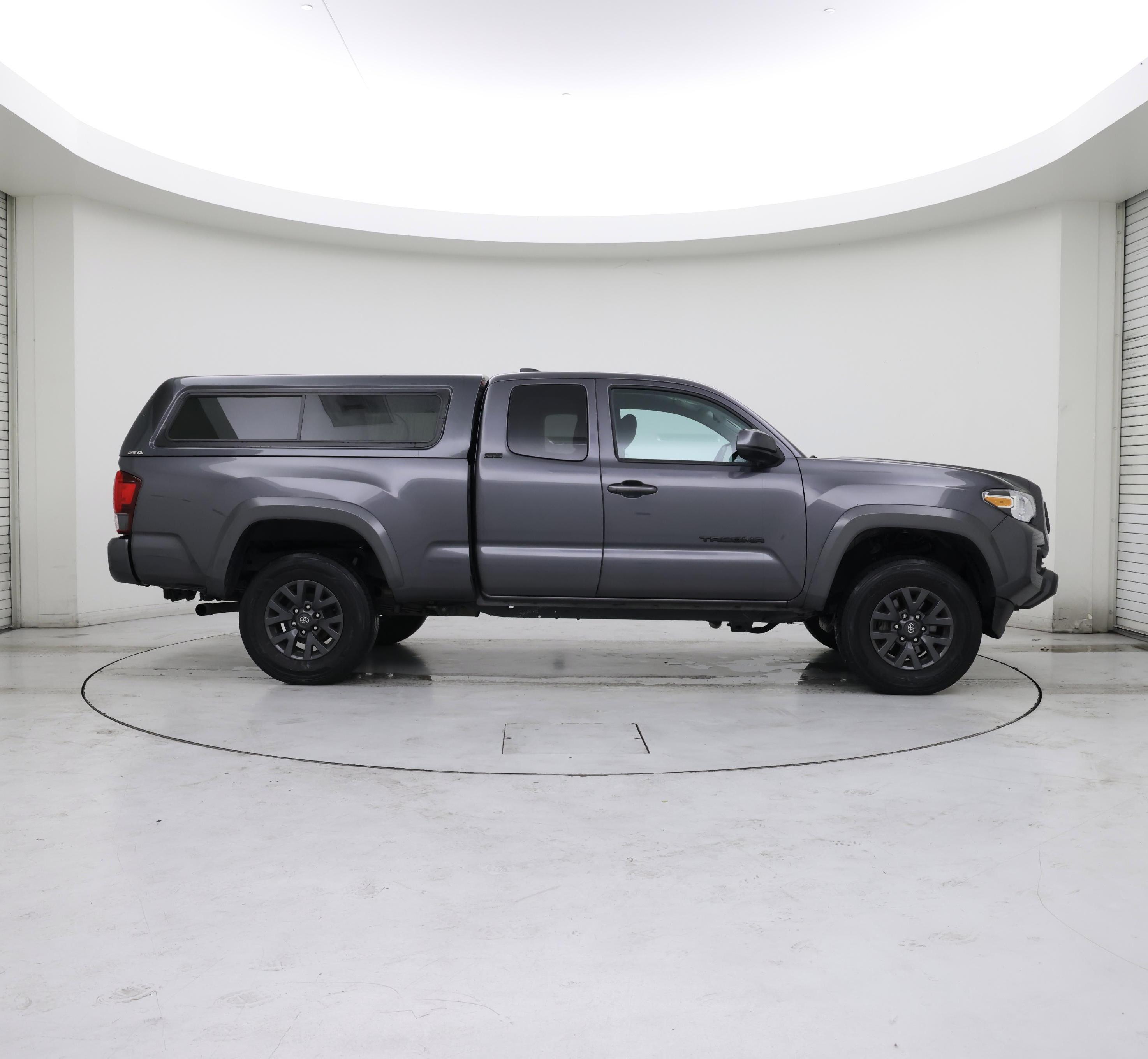 Thumbnail: 2022 Toyota Tacoma - 7